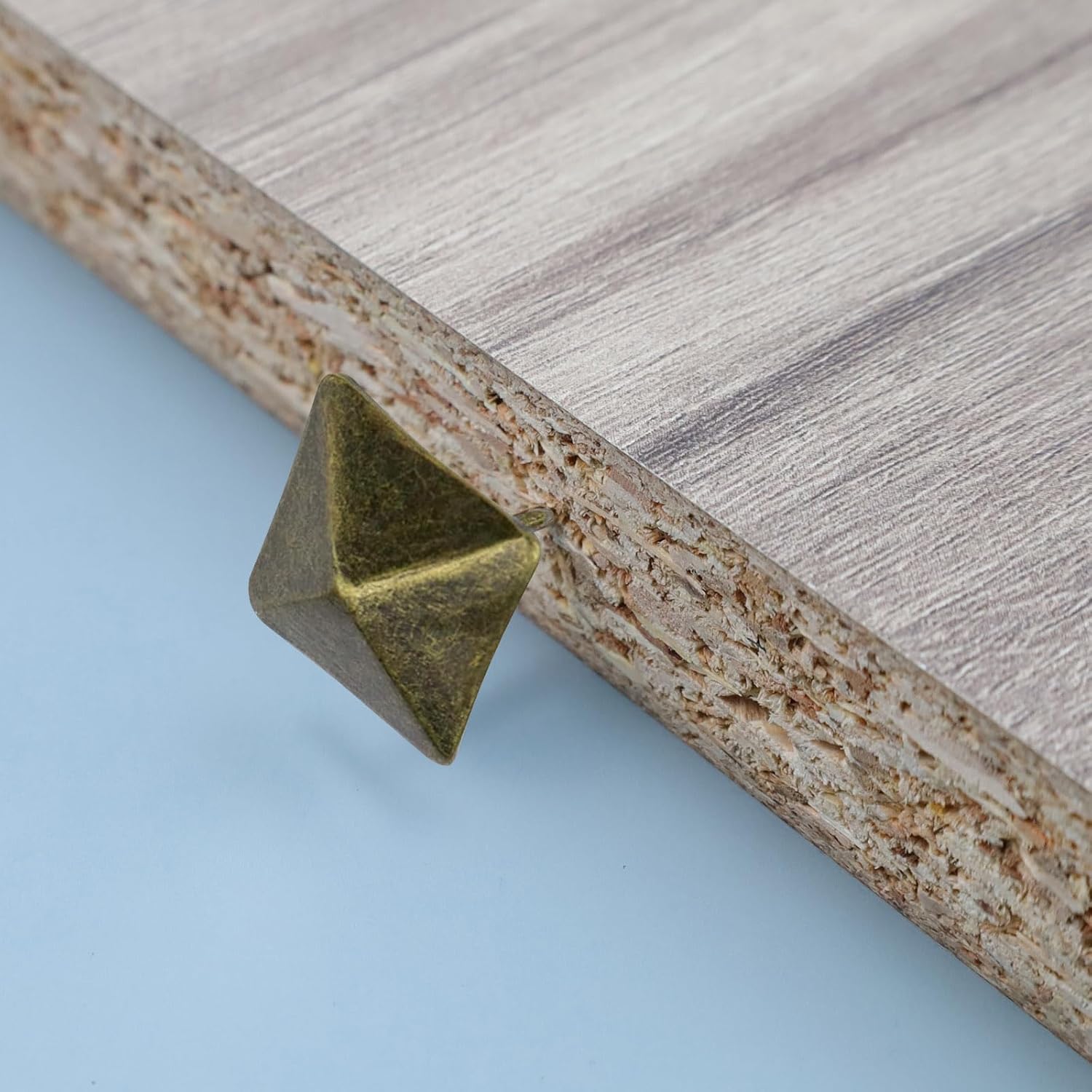 50Pcs Bronze Upholstery Tacks Square Head Bubble Nails Upholstery Nails Furniture Thumb Tacks Hardware Decorative Square Nails for House Building Kitchen 19mmx20mm