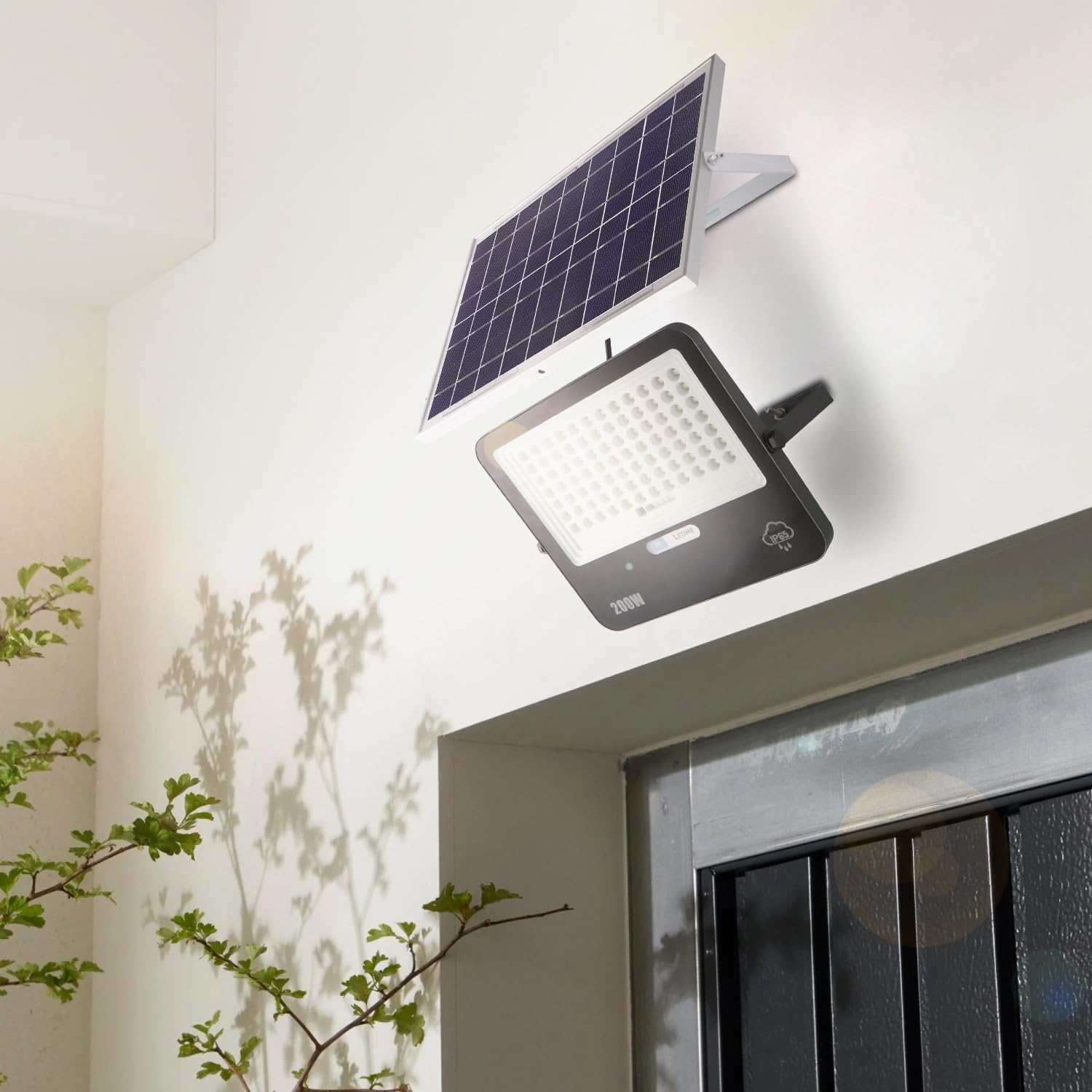 M Ledme - Reflektor LED Solar Milan 200 W z pilotem, czujnikiem zmierzchu, IP65, 2800 lumenów, kolor zimnego światła (6000k), oświetlenie zewnętrzne, droga, do ogrodu, na podwórko.
