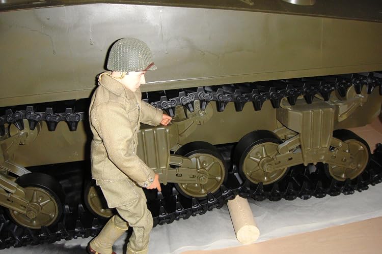 Amazon | ドラゴン 1/6 アメリカ軍 M4A3 (75) W シャーマン プラモデル