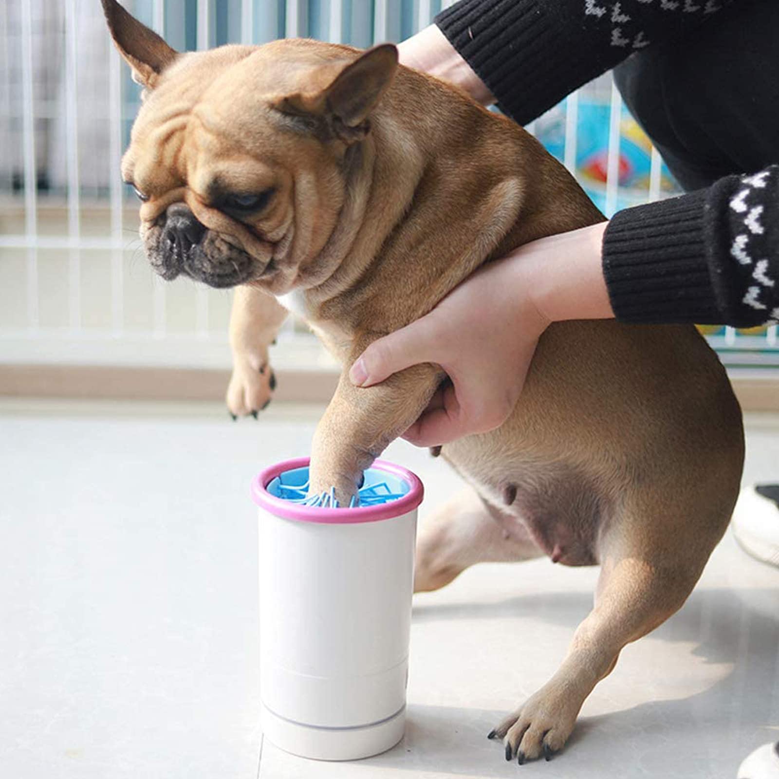 Nettoyeur de Pattes pour Chien, Lave-Pattes électrique, Outil de Nettoyage des Pattes Chien et Chat for boueuses avec Cordon USB Serviette(Pink,L)