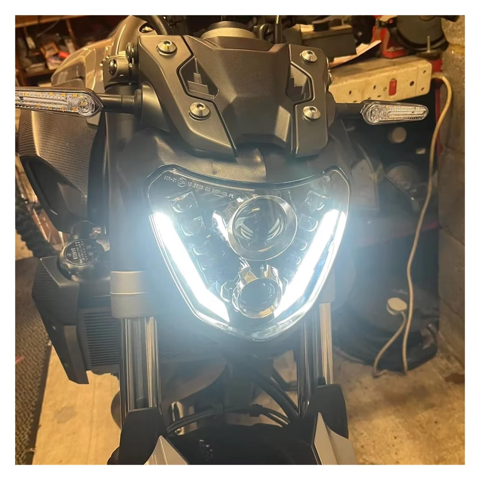 LED Faros Moto para MT-07 para MT07 para MT para 07 FZ-07 FZ07 2014 2015 2016 2017 E24 Faro Delantero Bombilla H4 con LED DRL Faros Delanteras