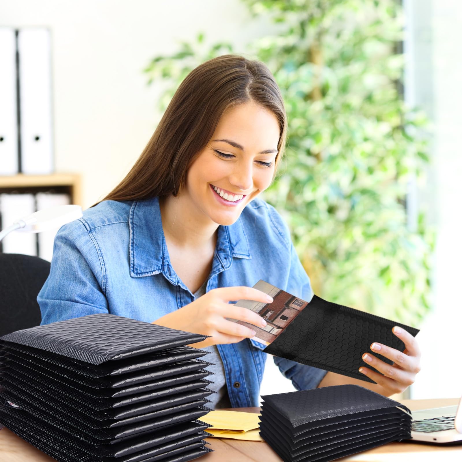 Henoyso 100 sobres de burbujas grandes, 4 tamaños, autoadhesivos, impermeables, acolchados, sellados, sobres de envío de burbujas para envíos por correo, embalaje de pequeñas empresas