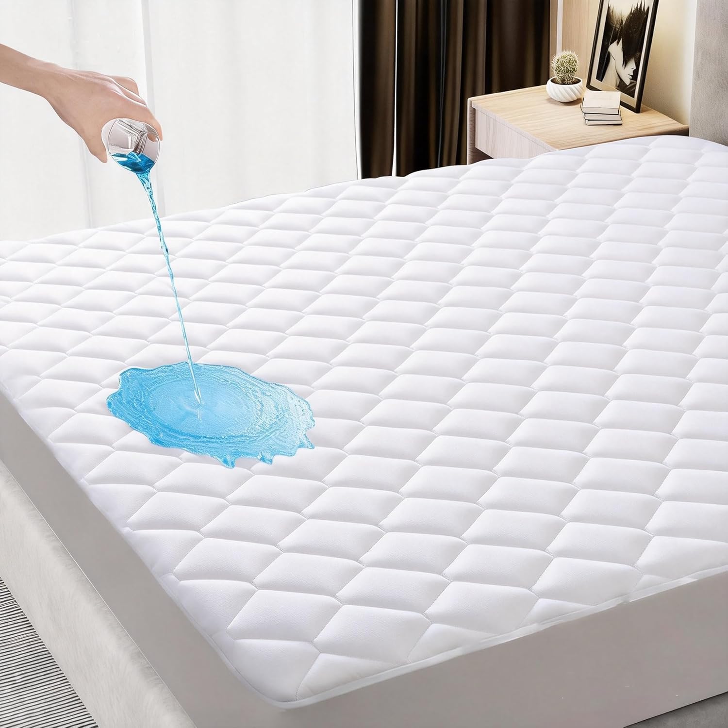 Waterproof Double Mattress Protector 135x190cm, Noiseless King Size Mattress Pad with Deep Pocket Fitted Up to 8-21 inches, Soft & Breathable Bed Mattress Cover Washable for Home, Hotel (White)