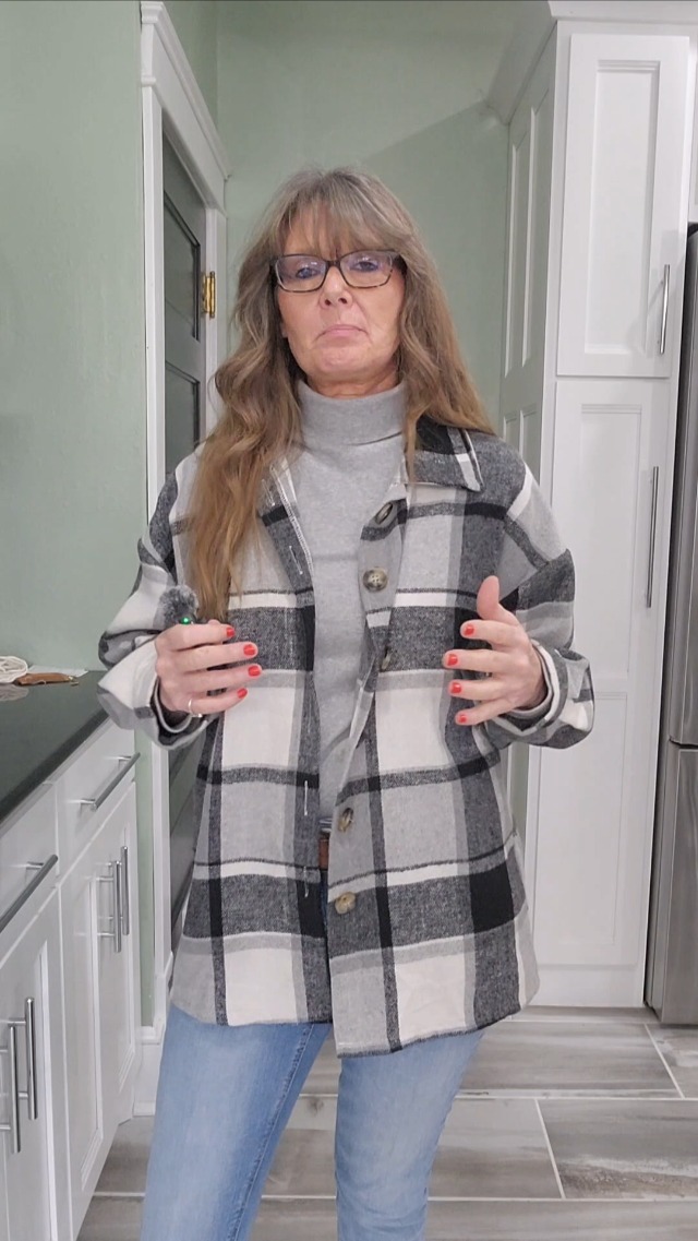 Love this,21 colors,warm and comfy,super cute