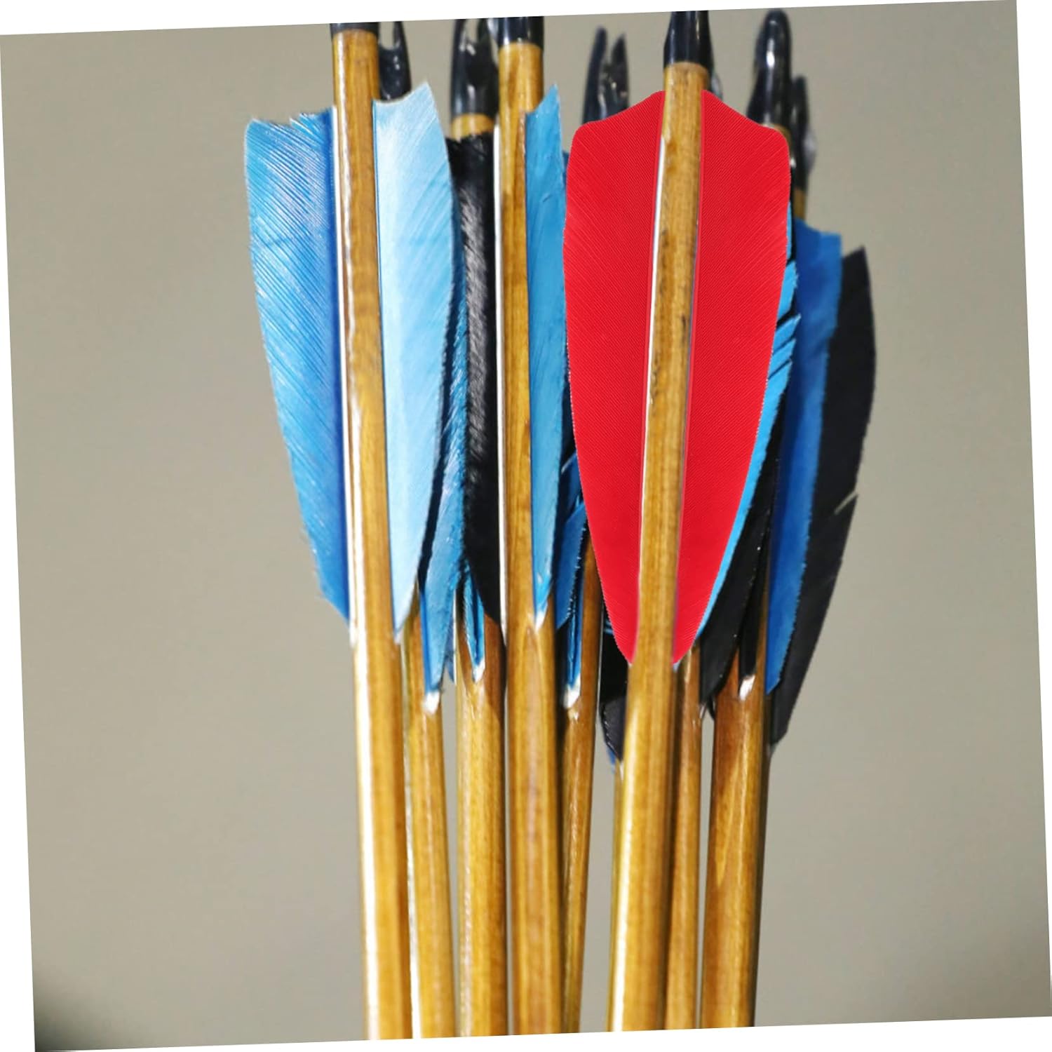 Mipcase 90pcs Shield Cut Turkey for Lightweight and Portable Arrow Tail Accessories for Hunting and Practice