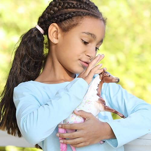 Miniatura 4 de Breyer Horses Freedom Series Neopolitan  Serie Decorator  Juguete de caballo  975 x 7 pulgadas  Escala 112  Modelo 62223