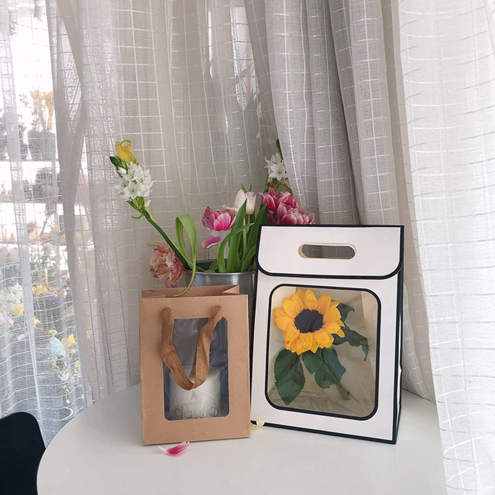10 Geschenktüten Mit Fenster & Grußkarten – Kraftpapier, 20x16x30 Cm, Mit Stabilen Stoffgriffen