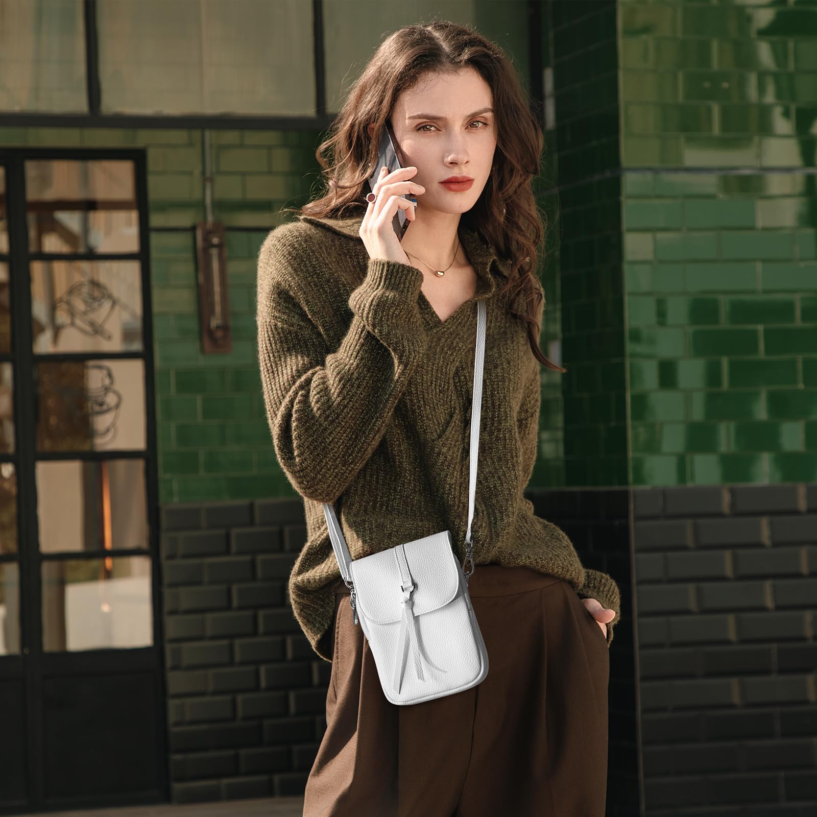 befen Petit Sac à Bandoulière en Cuir Véritable pour Femme, Sac à Bandoulière Multi-poches pour Téléphone Portable avec Emplacements pour Cartes de Blocage RFID