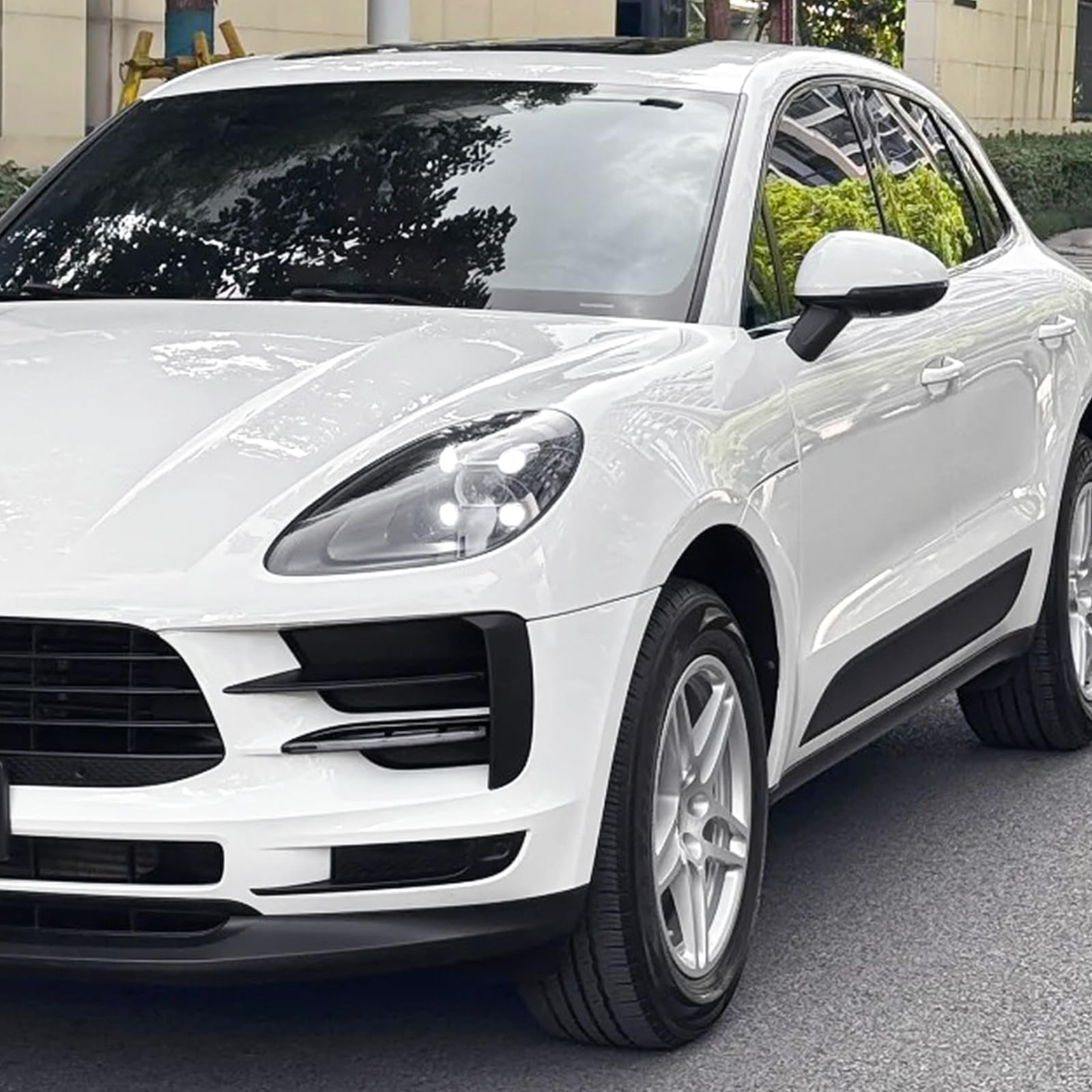 DiULi Pellicola Adhesiva per Auto, Moto, Bici 30x152 cm - con 1 Raschietti in Plastica, 1 Taglierino (Colore Casual) + 1 Asciugamano, Trasparente, Autoadesiva, Protettiva per Vernice - 4