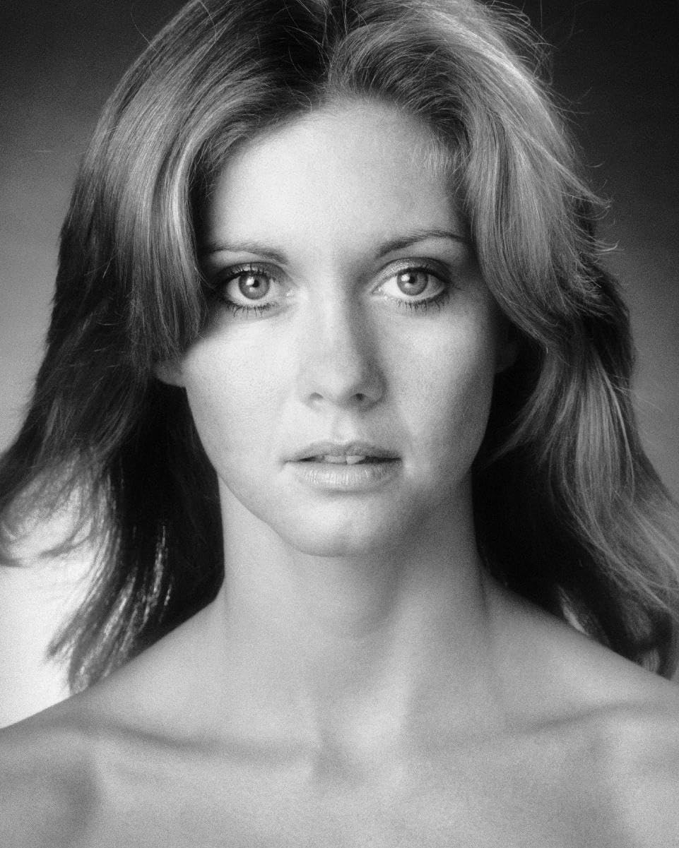 worldphotographs Olivia Newton-John 16x12 Inch Photo Poster