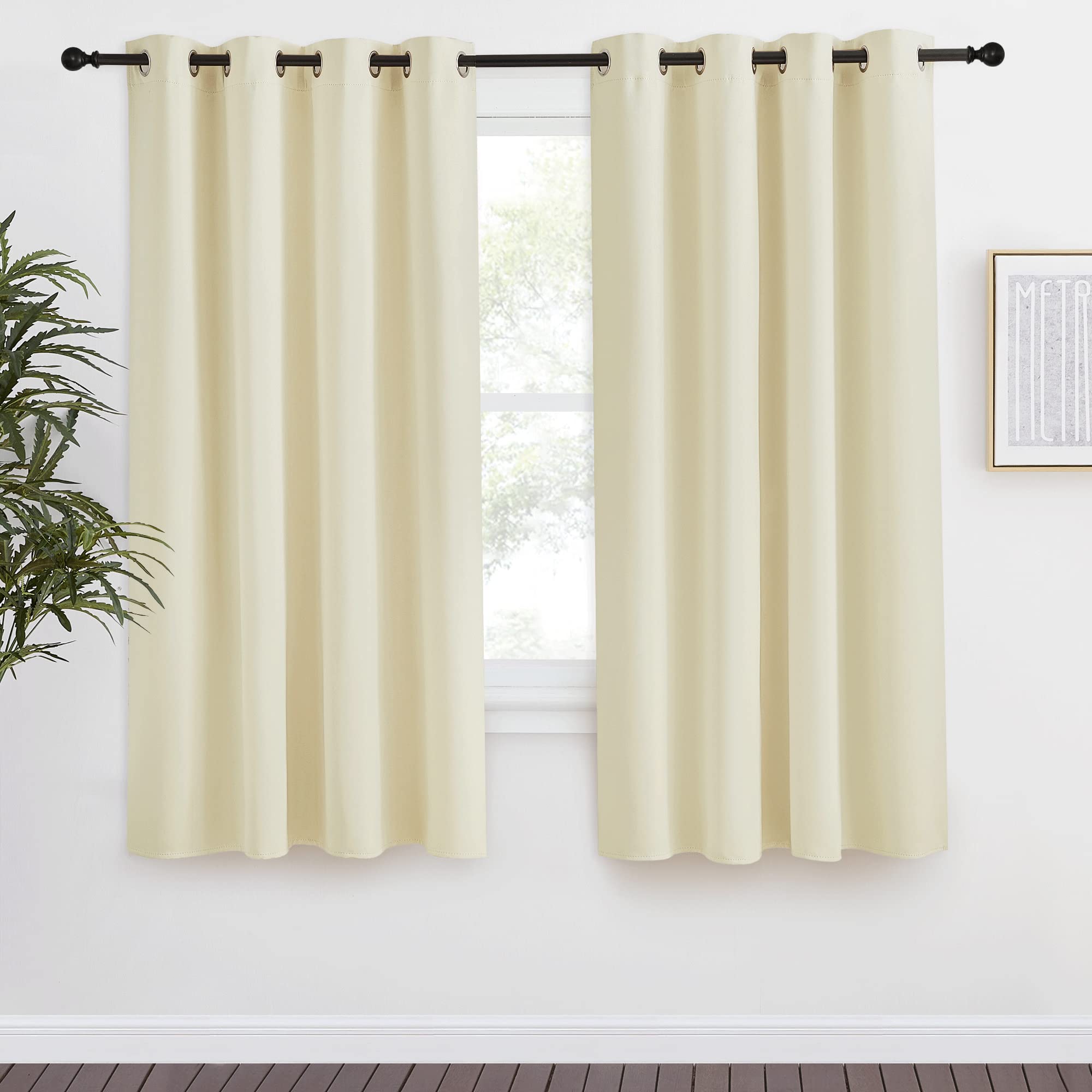 Room Darkening Blind Shade