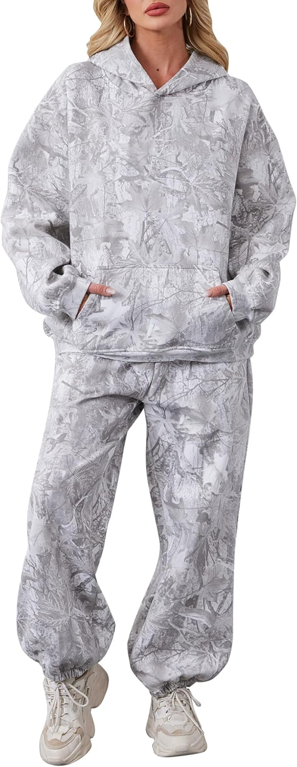 Camo Sweatsuits for Women 2 Piece Outfits Maple Leaf Print Hoodie Sweat Sets Pants Camouflage Tracksuits Lounge sets