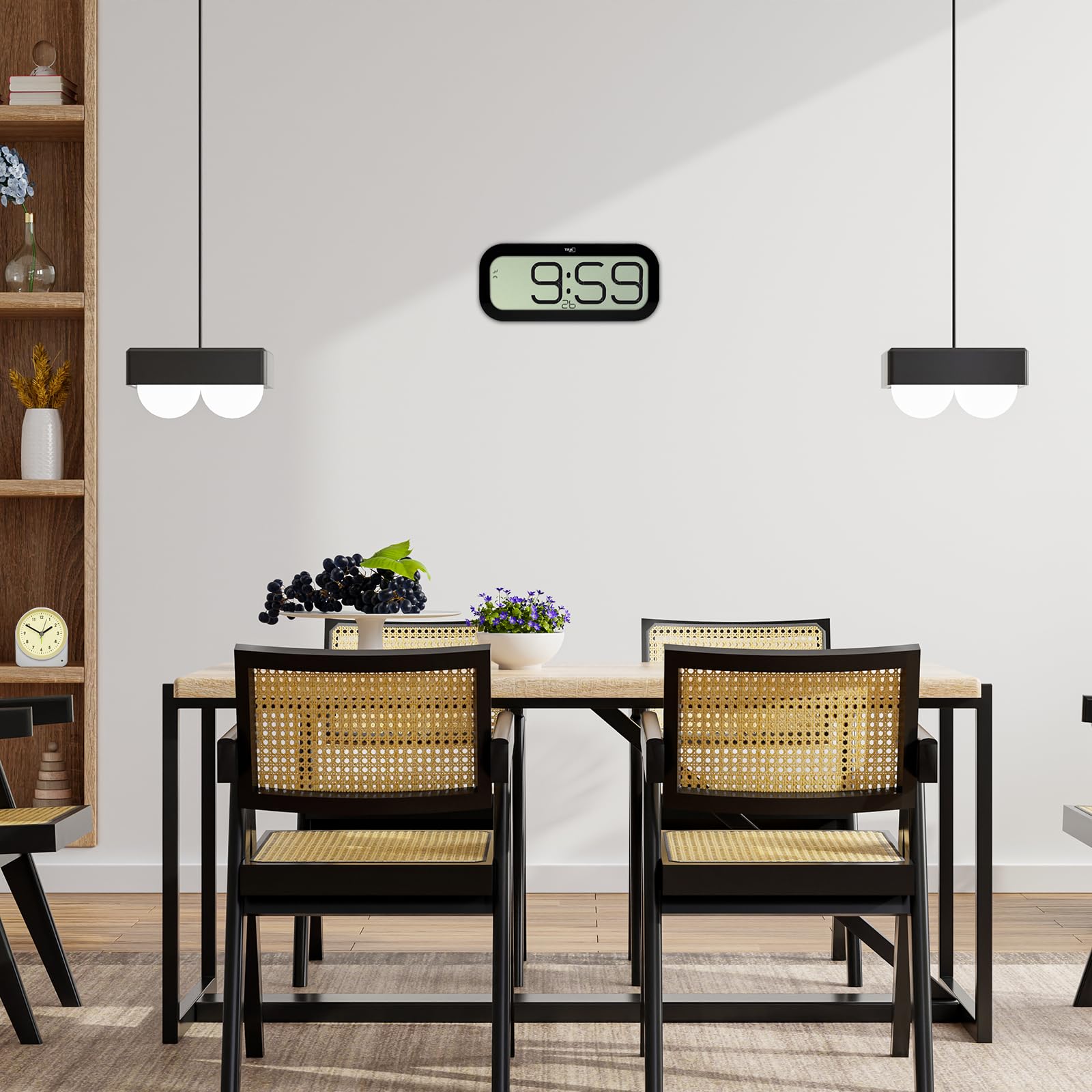 TFA Dostmann Bim Bam radiowy zegar ścienny, tworzywo sztuczne, czarny, dł. 332 x szer. 39 x wys. 178 mm