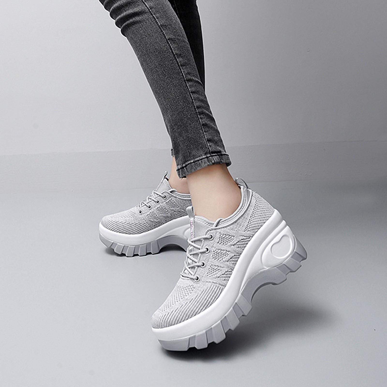 Zapatillas con Plataforma para Comodidad Diaria y Uso Casual al Aire Libre. Zapatos de Caminar de Suela Gruesa y a la Moda para Todo el día.