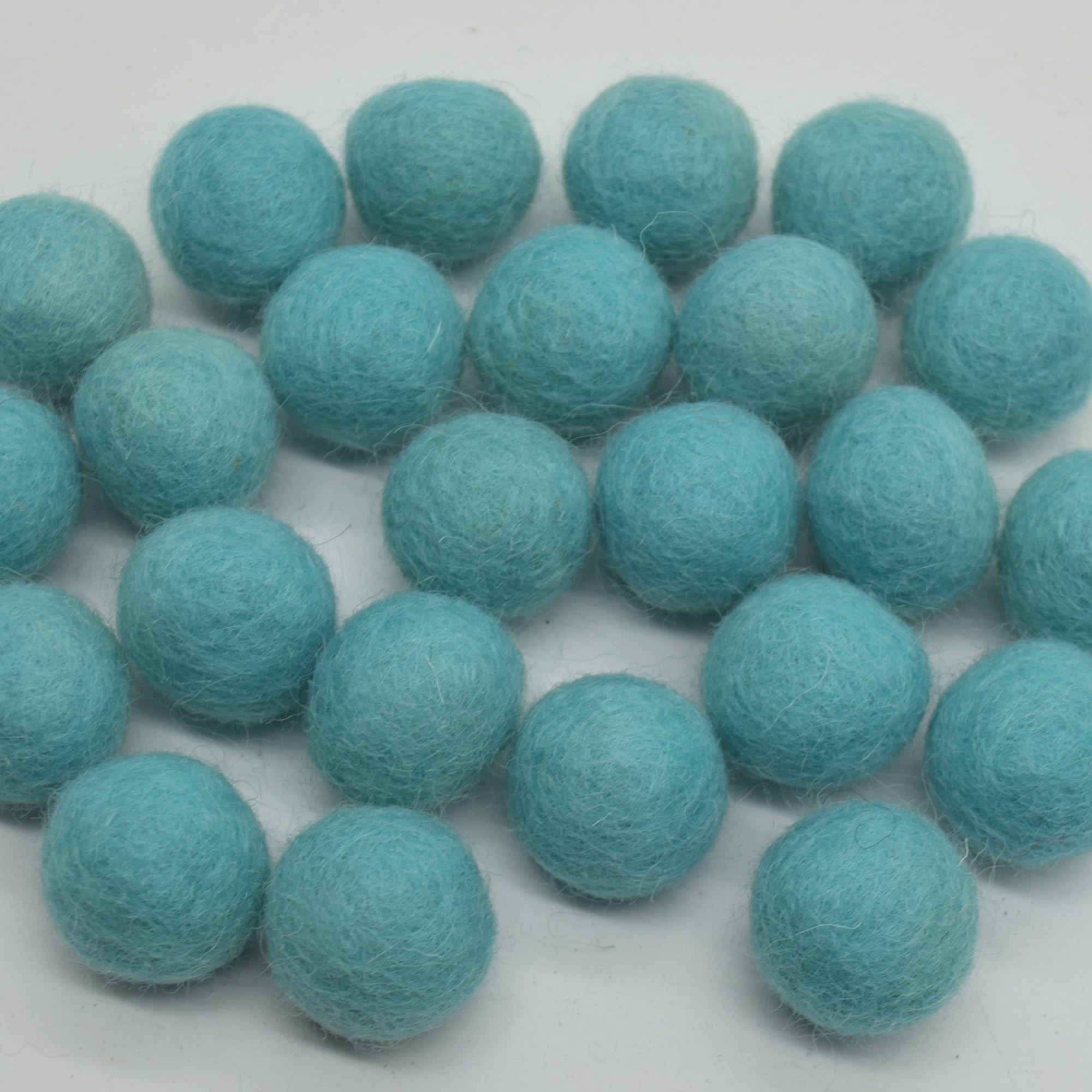 Oriental Direct Based In Yorkshire Light Turquoise Blue 100% Wool Felt Balls - 20 Felt Balls - 2Cm