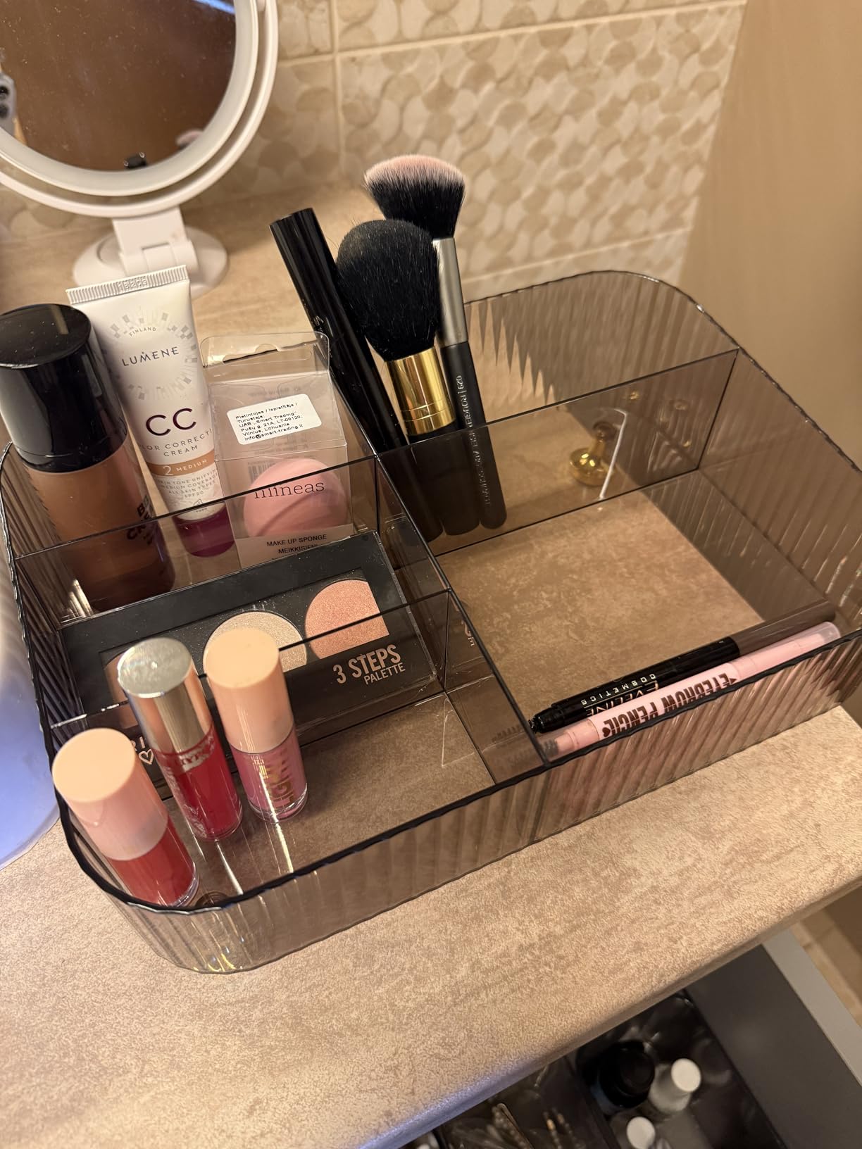 DASITON Makeup Organizer Countertop for Vanity, 5 Slots Makeup Brush Holder Organizer, Vintage Makeup Perfume Tray Cosmetic and Skincare Organizers for Bedroom Bathroom Counter, Desk Storage (Green)