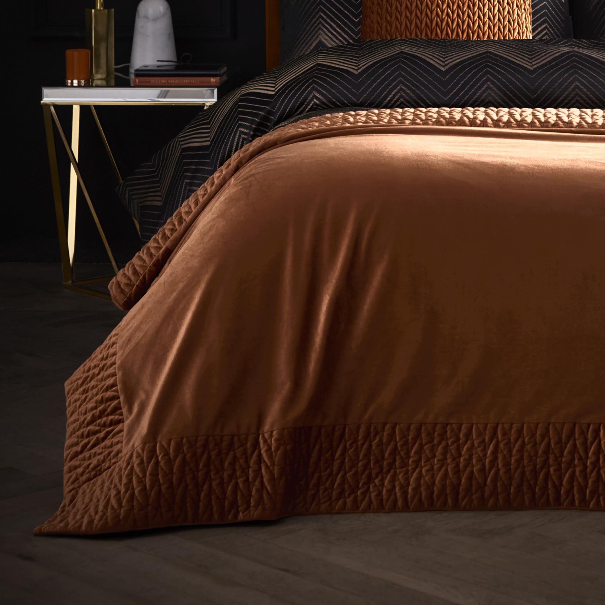 Laurence Llewelyn-Bowen 'Siena' Quilted Velvet Bedspread - Red - One Size