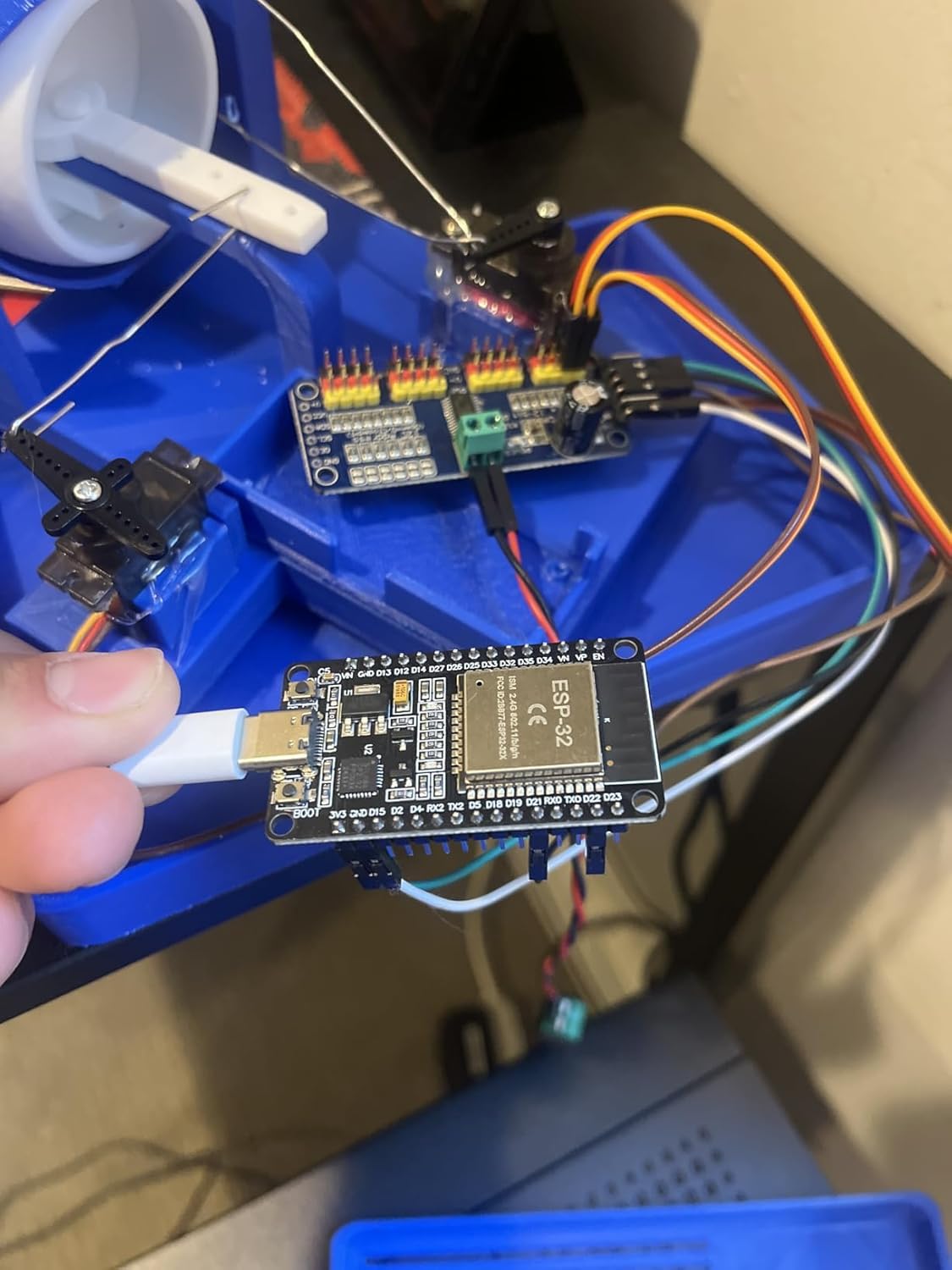 10PCS Type C ESP-WROOM-32 ESP32 ESP-32D Chip CP2102 Development Board 2.4GHz Dual-Mode WiFi + Bluetooth Dual Cores Microcontroller Processor Integrated with Antenna RF AMP Filter AP STA