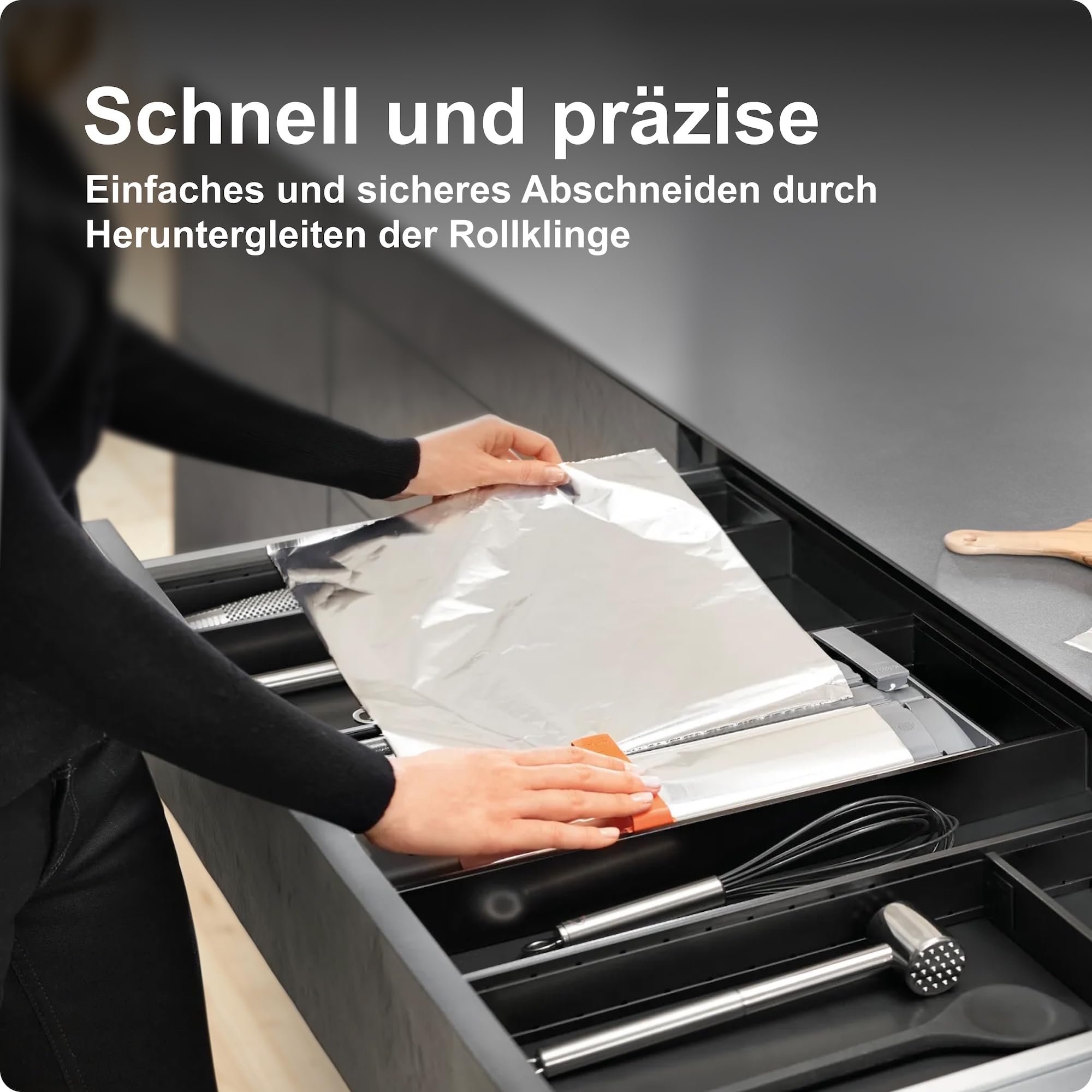 Blum AMBIA-LINE Folienschneider | 2-in-1 Cutter für Frischhalte- & Alufolie bis Ø 46 mm | faltenfreies Abrollen & sauberes Schneiden | Küchenhelfer mit modernem, platzsparendem Design | Oriongrau