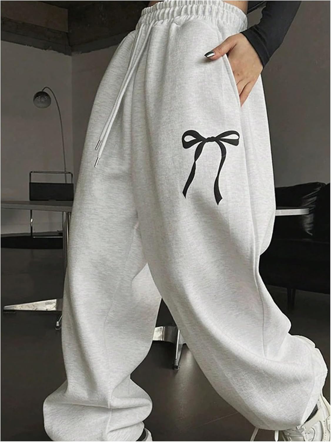 OYOANGLE Women’s Plus Size Sweatpants Bow Graphic Drawstring Waist Workout Athletic Straight Leg Pants - Image 3