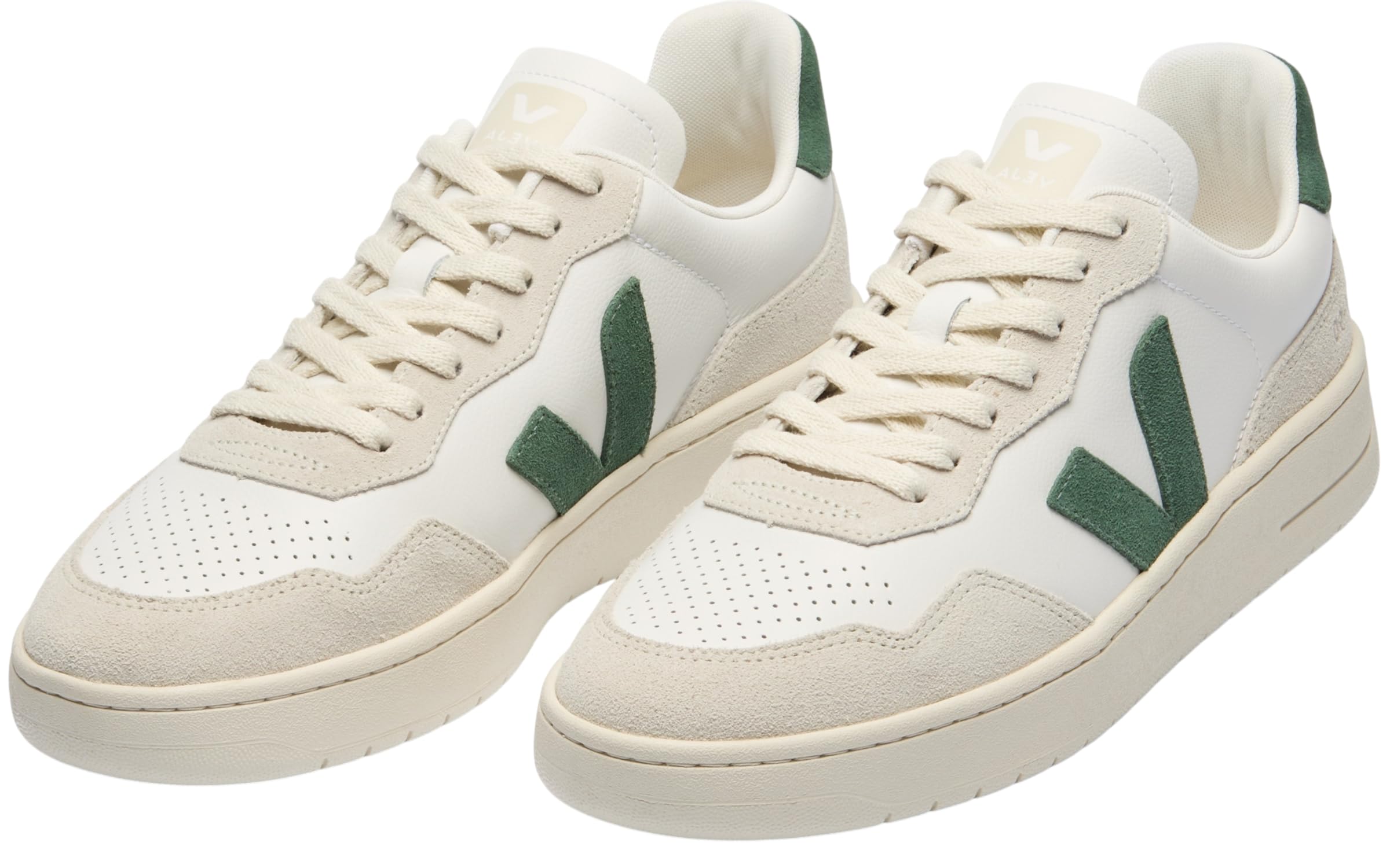 VEJA V-90 Sneaker