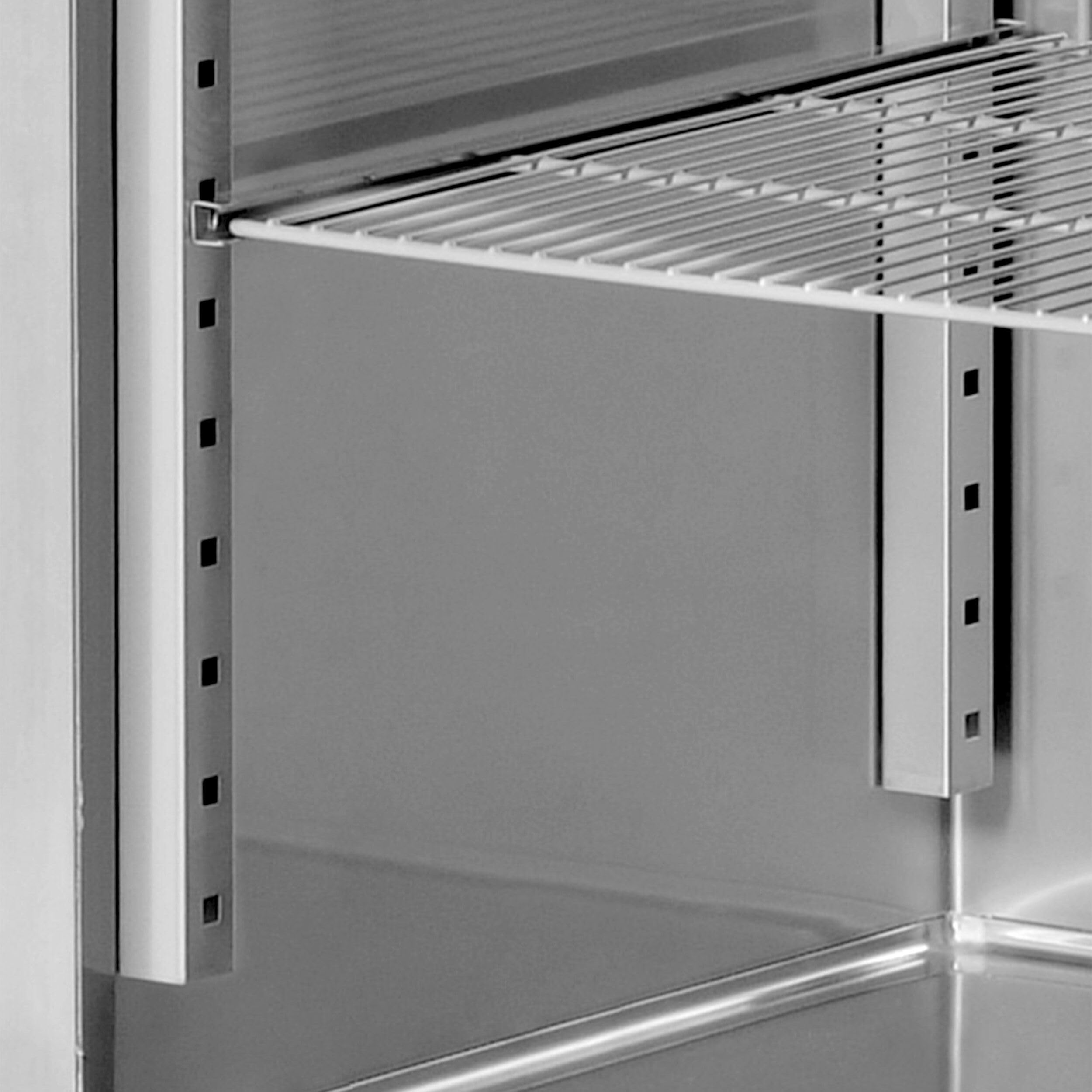 GGM Gastro | BTKG800ND#PT | Bäckerei-Tiefkühlschrank Edelstahl PREMIUM - EN 600x800-600 Liter - 1 Tür, Schienen & Tragroste