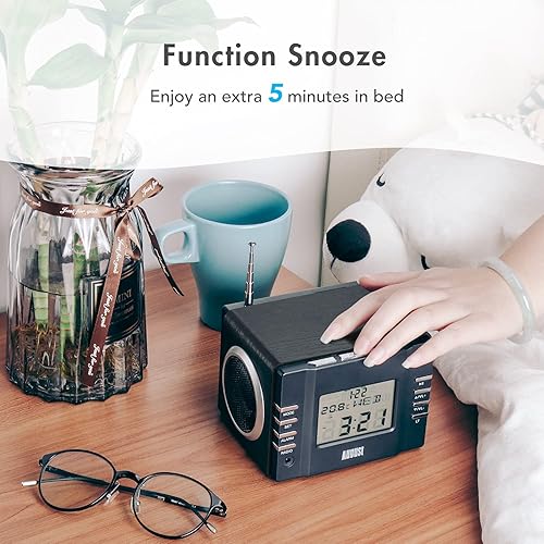 Miniatura 5 de August MB300 Mini sistema estéreo MP3 de madera y radio reloj FM, con lector de tarjetas, puerto USB y conector auxiliar (entrada de audio de 0.138