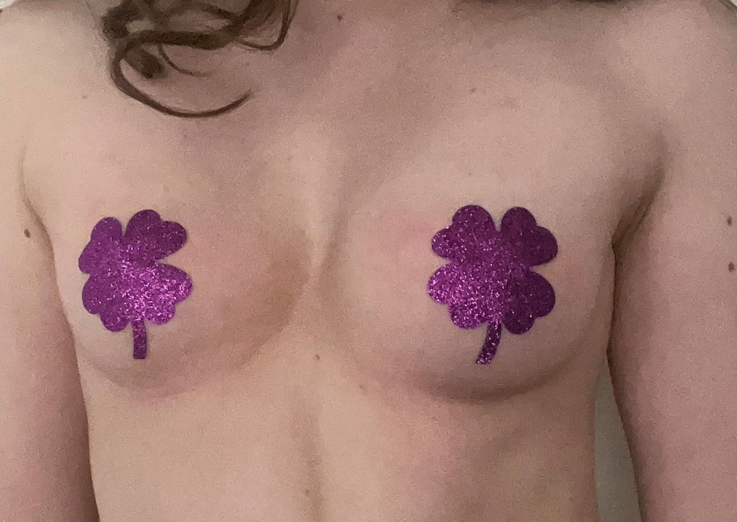 Stephanie Imports St Patrick's Day Collection - 4 Pairs of Disposable Glover Shaped Glitter Breast Petals Nipple Cover Pasties (Clover Mania)