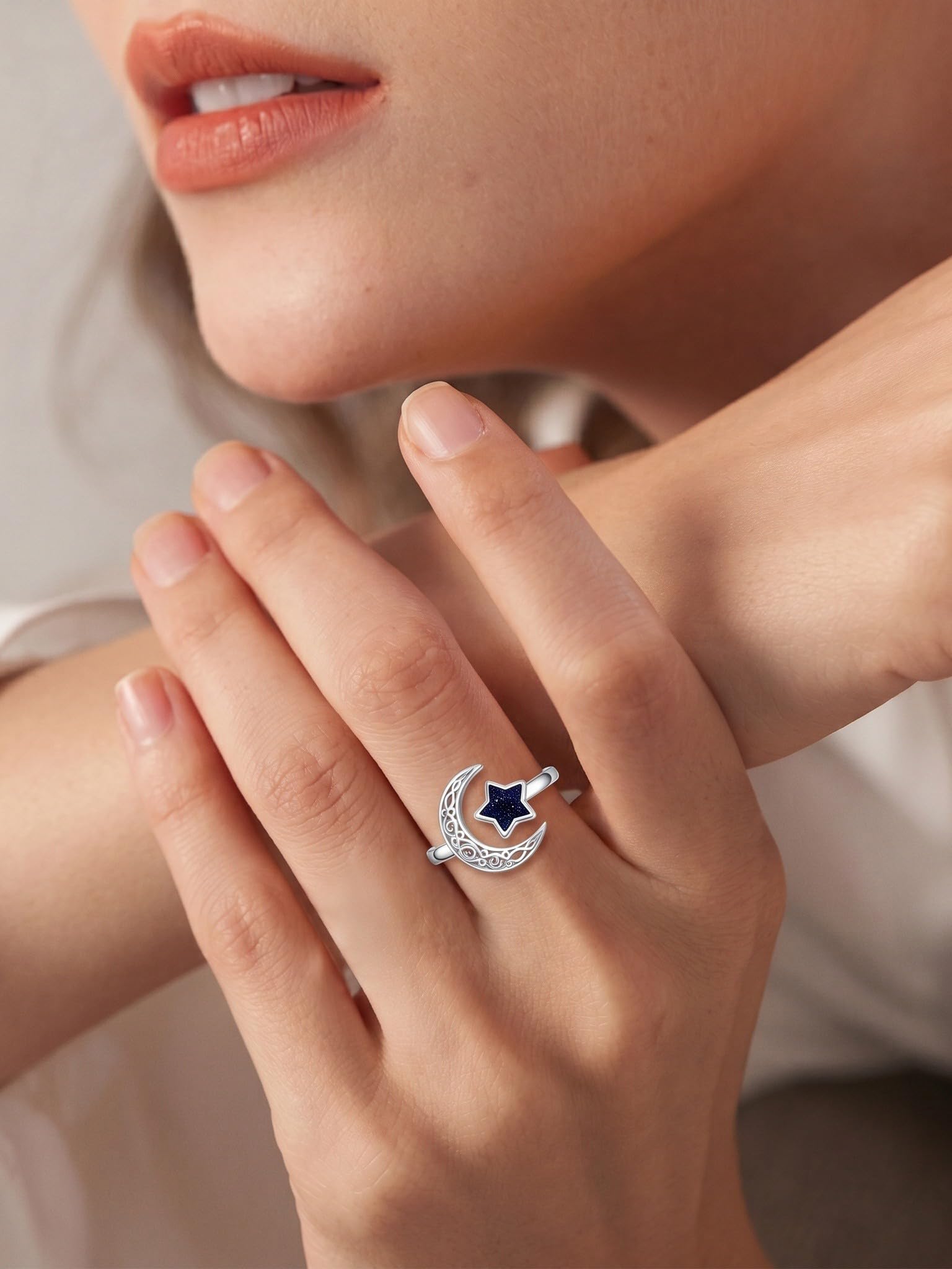 KINGWHYTE Keltischer Knoten Ring 925 Sterling Silber Mond und Stern Ring für Damen Keltische Einstellbar Ringe Schmuck Geschenk für Mädchen Mama Großmutter Freundin