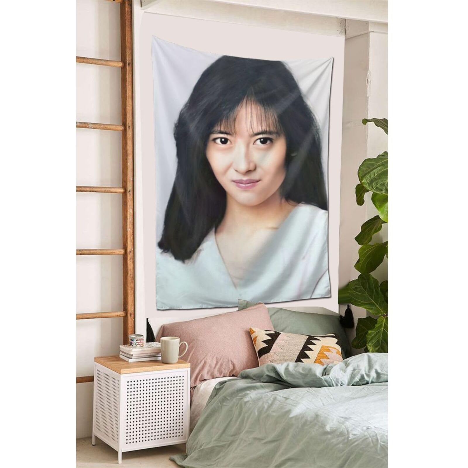 Amazon.co.jp: 中山美穂 タペストリー インテリア 装飾アート