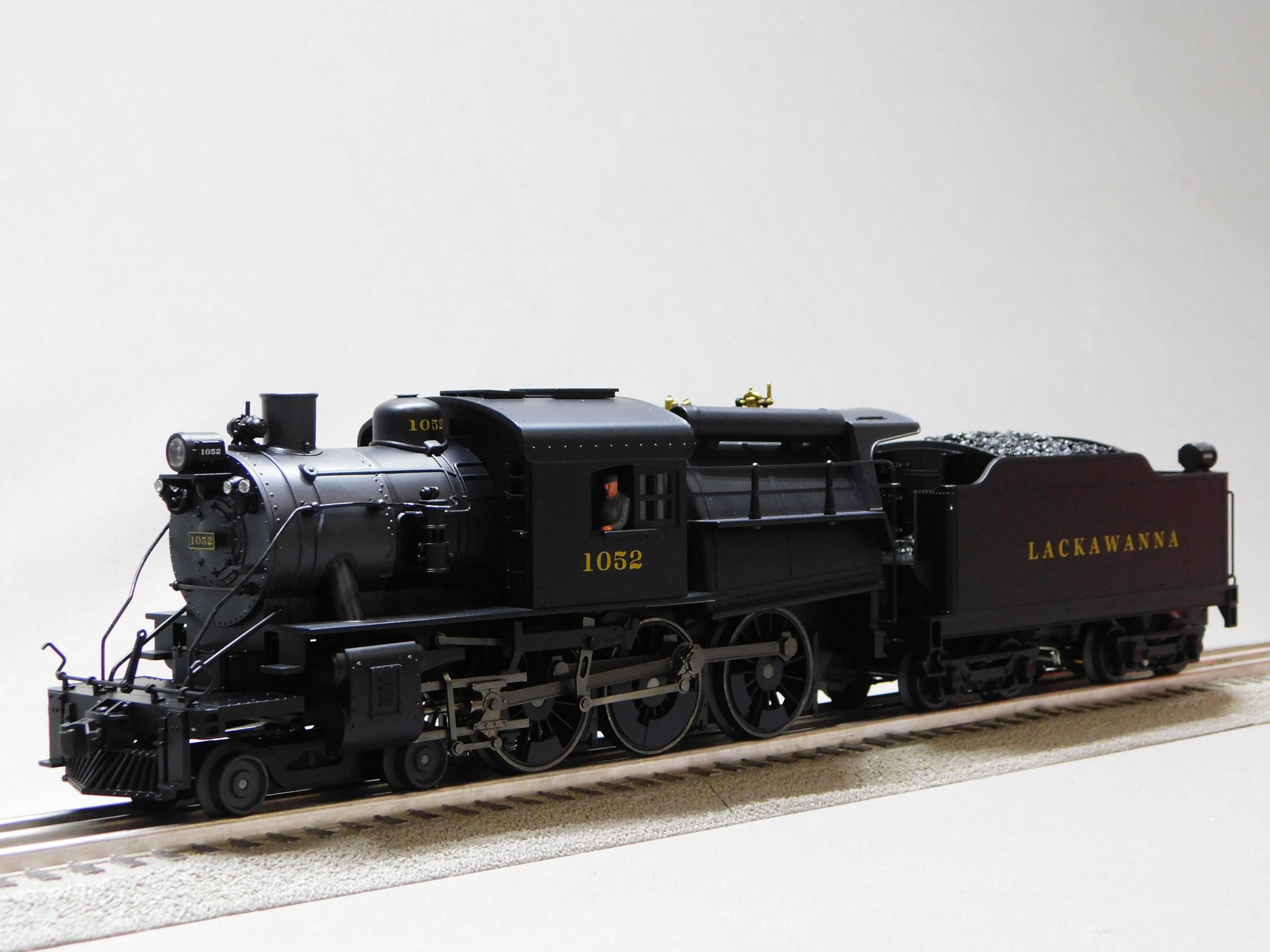 Lionel DL&W Legacy 4-6-0#1052 Camelback STEAM Engine O Gauge 2331550
