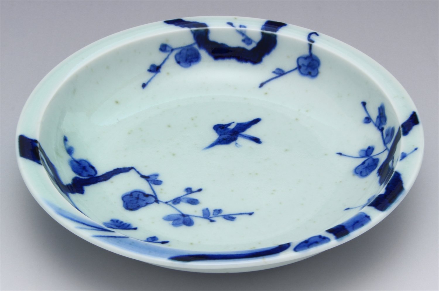 Amazon｜有田焼 ZOA プライム 4.5寸皿 染付梅鳥文 OZ009｜小皿