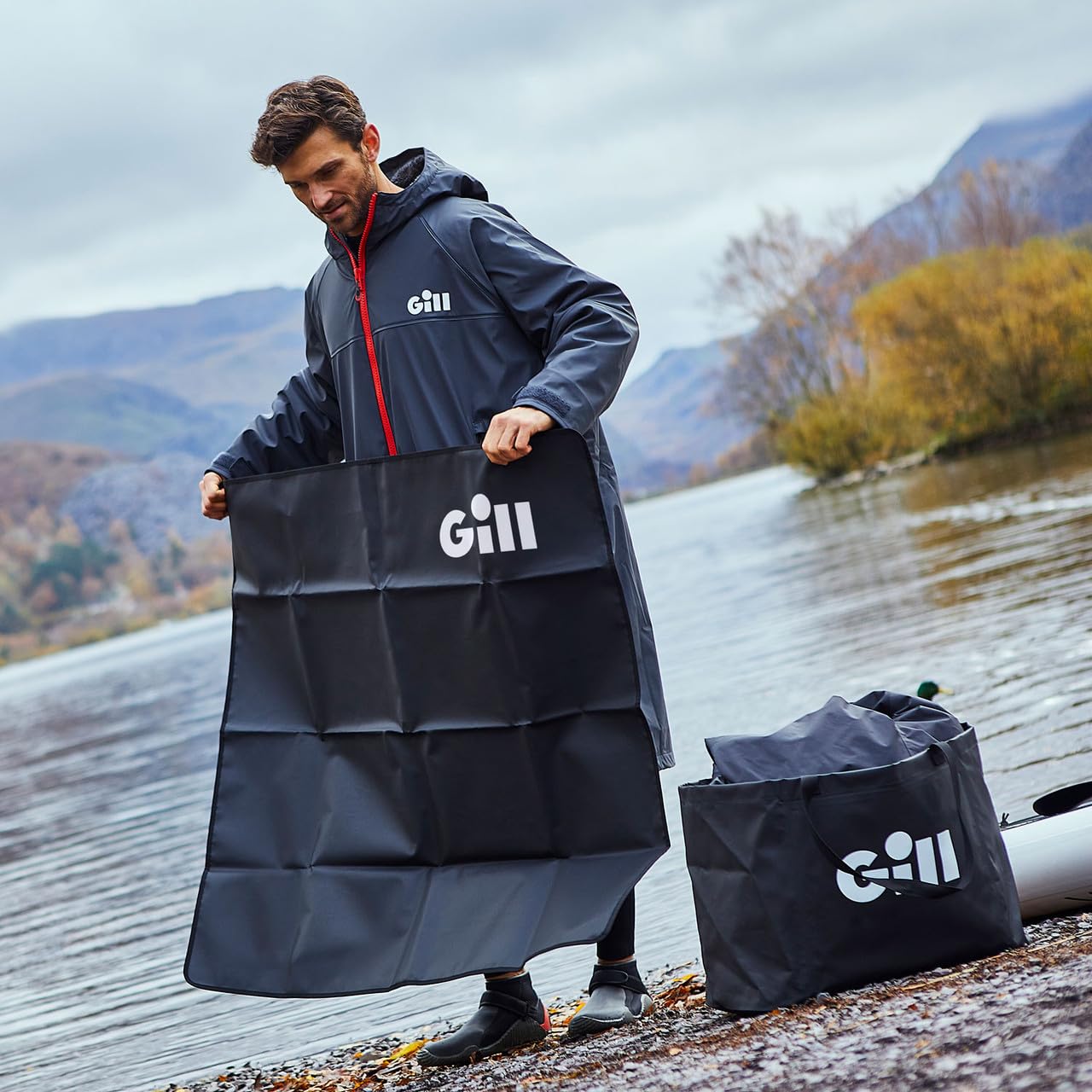 Gill Matelas à Langer Portable et Sac étanche – Surfeurs, kayakistes, plaisanciers, Plage, Sac de Rangement pour vêtements humides