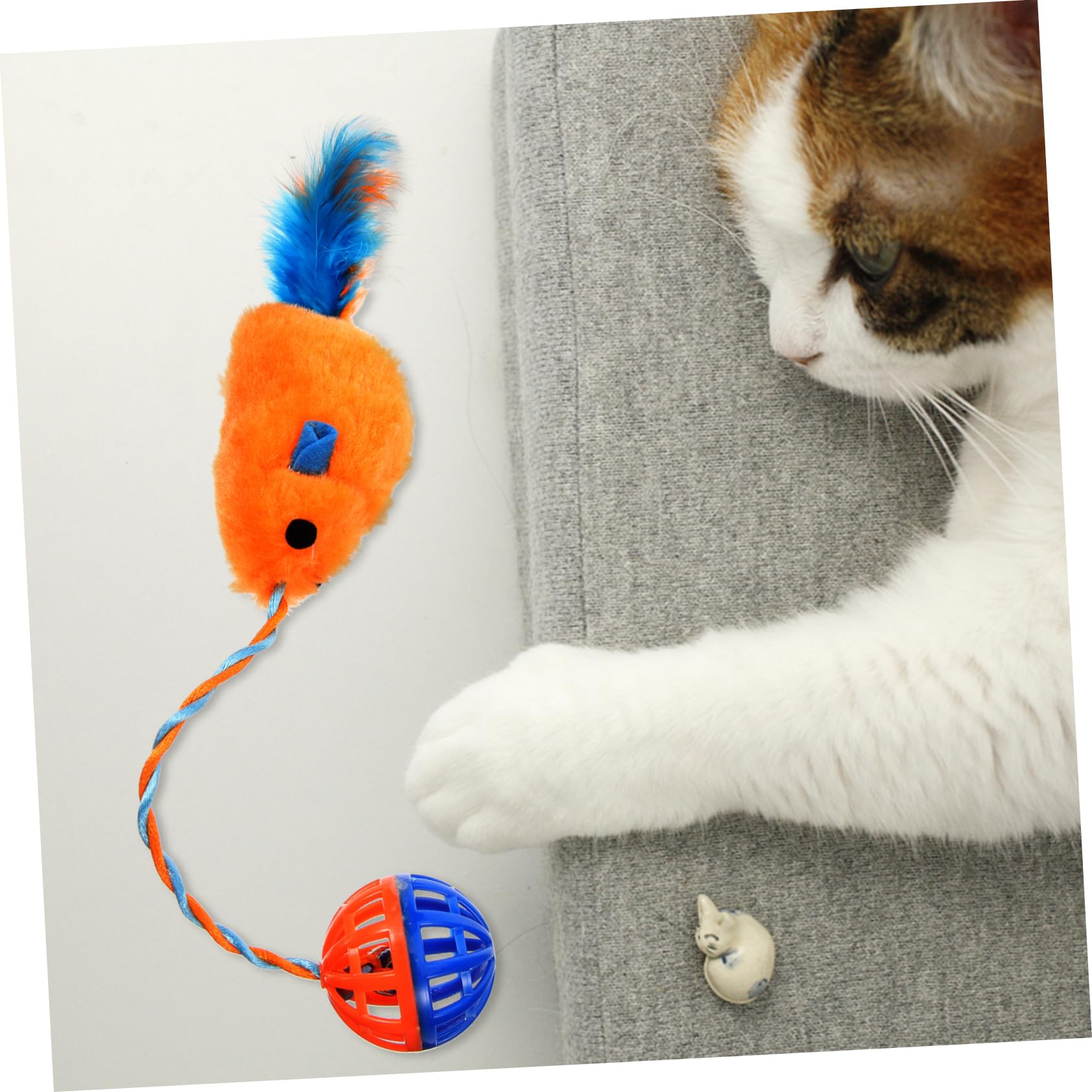 BESPORTBLE Jouet pour Chat Interactif avec Clochette Intégrée, Balle en Plastique Orange, Compact et Léger, Jouet Intérieur pour Chatons et Chats Adultes