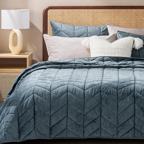 EVERGRACE Juego de edredón de terciopelo de 3 piezas tamaño King, ultra suave y ligero, colcha de tamaño extragrande para todas las estaciones con 2