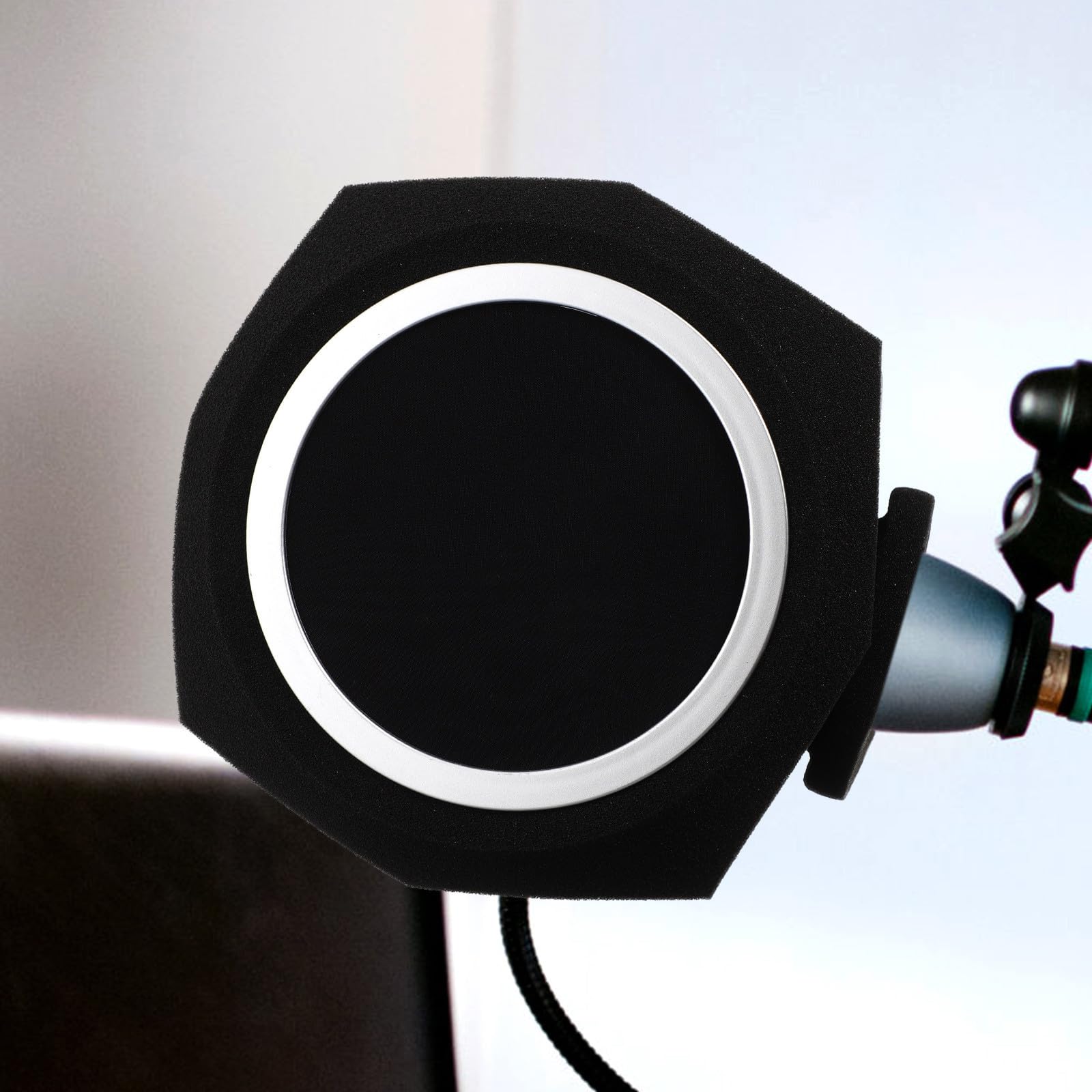 Balacoo Funda Ligera para Micrófono Profesional de Esponja Absorbente Color Negro y Diseñada para Reducir Reflejos en Grabaciones de Escritorio y Trípode