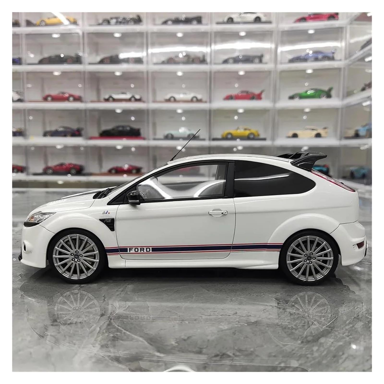 Metallo Scala Replica Resina 1 18 Adatta Per Ford Focus Mk2 RS Modello Di Auto Statica Simulata Decorazione Per La Casa Hobby Veicoli Giochi Set