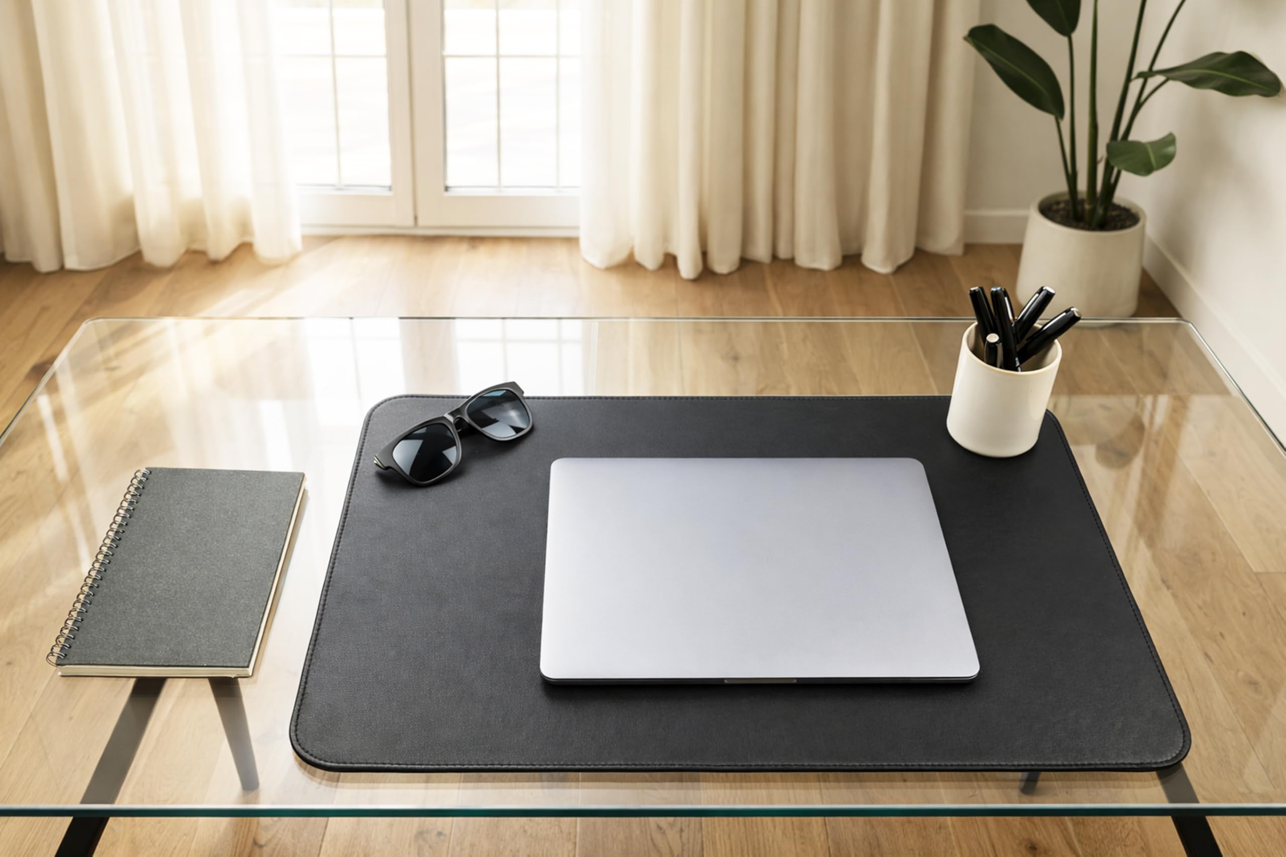 Sottomano Scrivania in Pelle Personalizzato con Incisione Nome, Testo o Logo — Regalo Laurea, Professionisti, Ufficio — Deskmat Artigianale Retro Sughero, Made in Italy [Nero, 60×40 cm]