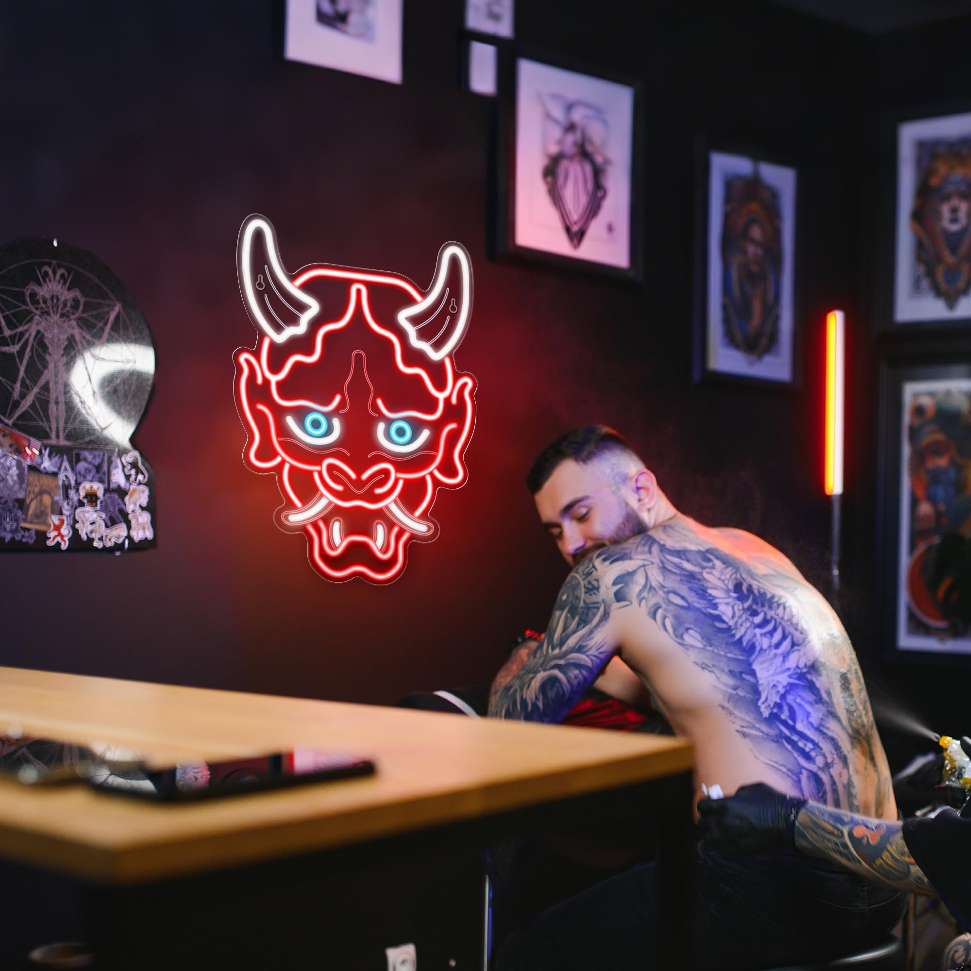 Kavaas Insegna al neon con maschera Hannya, insegna al neon giapponese anime per stanza dei videogiochi, bar, decorazione per studio tatuaggi, luce al neon a LED per camera da letto ragazzi