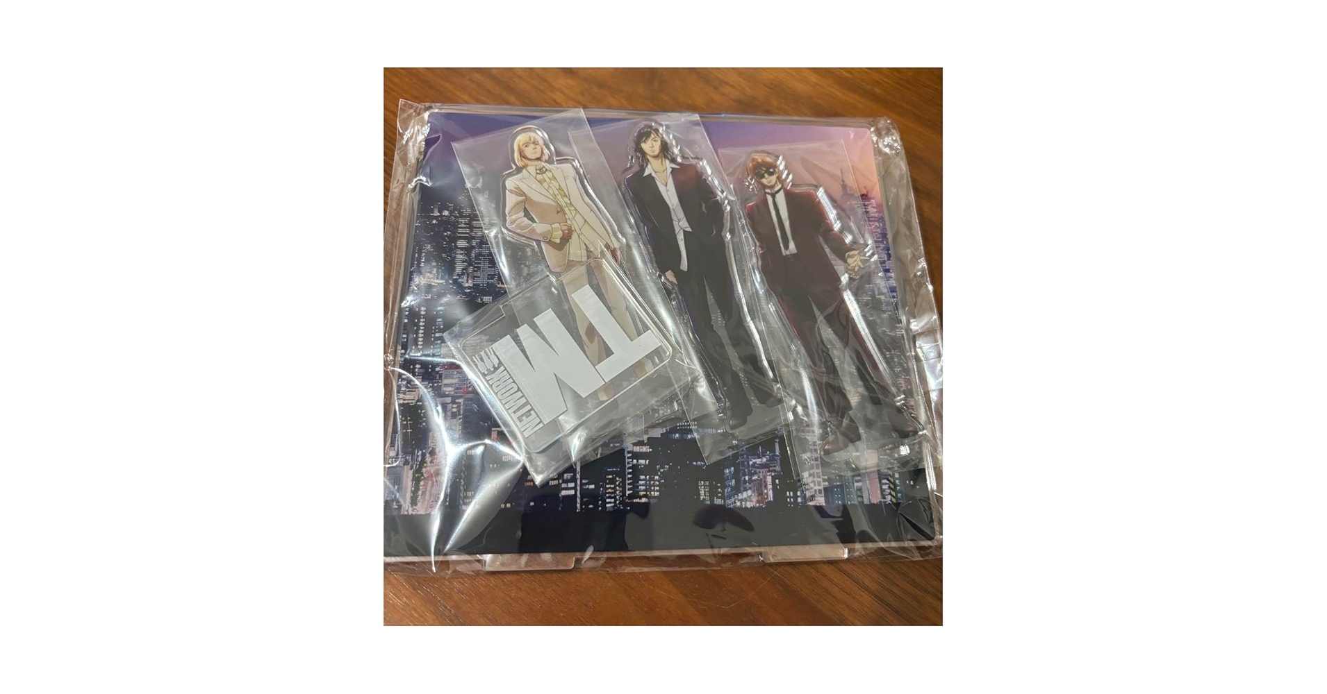 tm network アクリルスタンド 新品　40th Amazon.co.jp: tm network アクリルスタンド 40th : おもちゃ