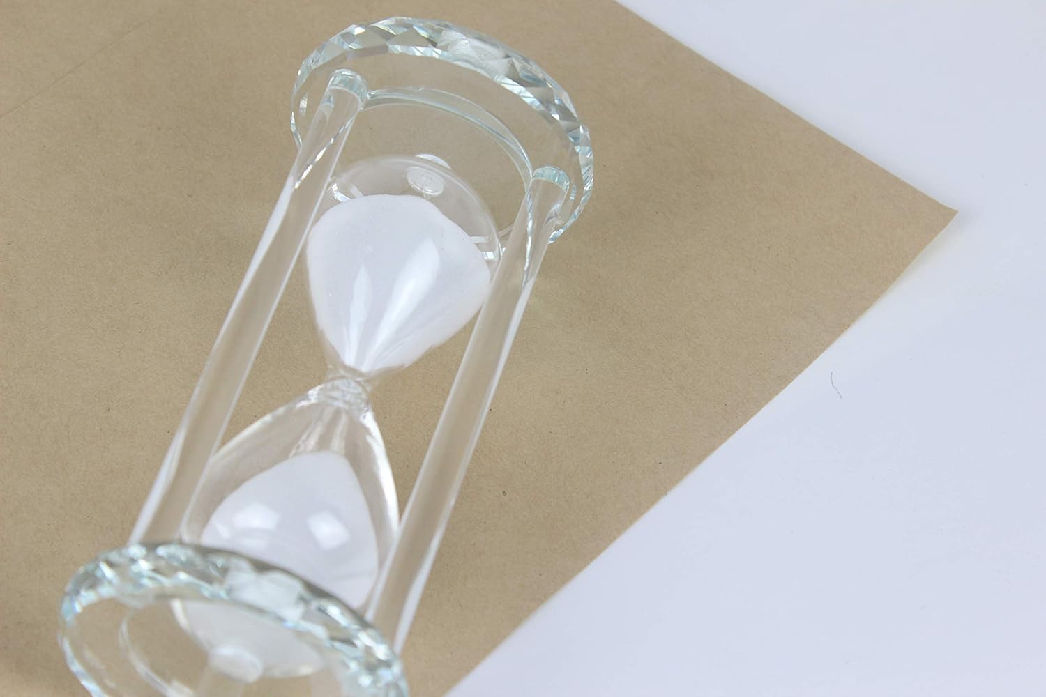 60 Minutes Hourglass Timer,Crystal Sand Timer Diamond Carving Surface,Hourglass for Kitchen Office Desk Coffee Table Book Shelf Cabinet Home Decor Birthday Gift Box Package,2 Color(Pure White)