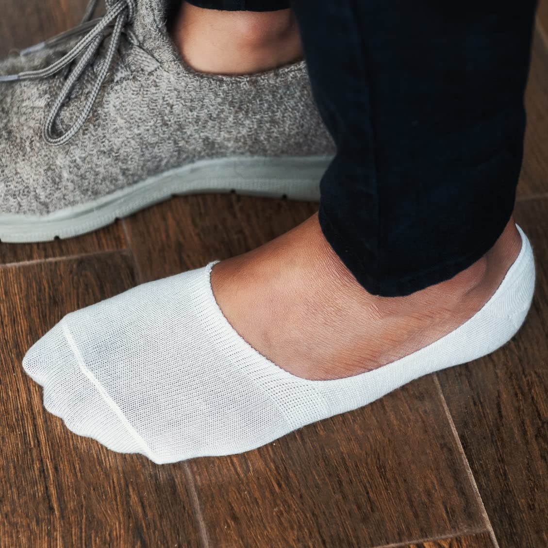 HEELIUM Bamboo No Show Socks for Men | Odour Free & Breathable | 3X Softer Than Cotton Socks | Low Cut Socks | Size (UK 6-10), black off white navy blue - Image 4 thumbnail