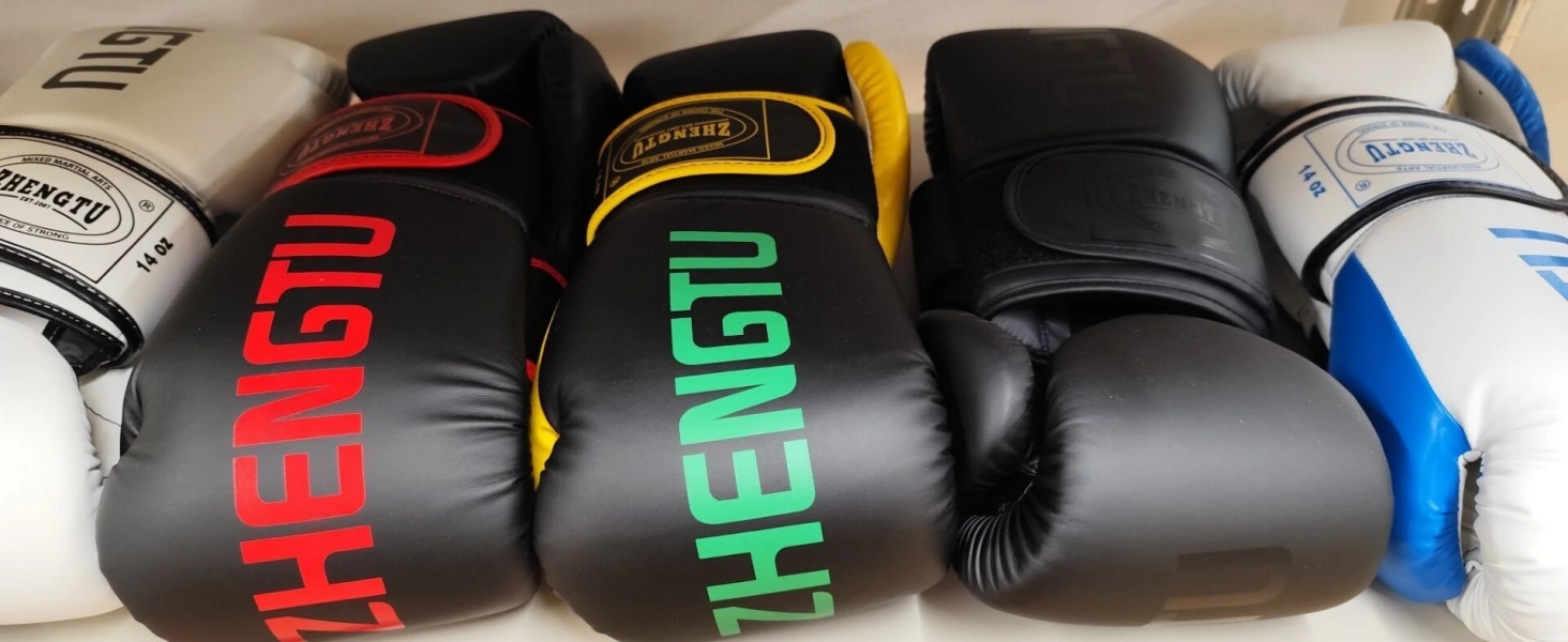 ZHENGTU グローブ ヘッドギア　レガース　等　セット　キックボクシング ZHENGTU グローブ ヘッドギア レガース 等 セット キック