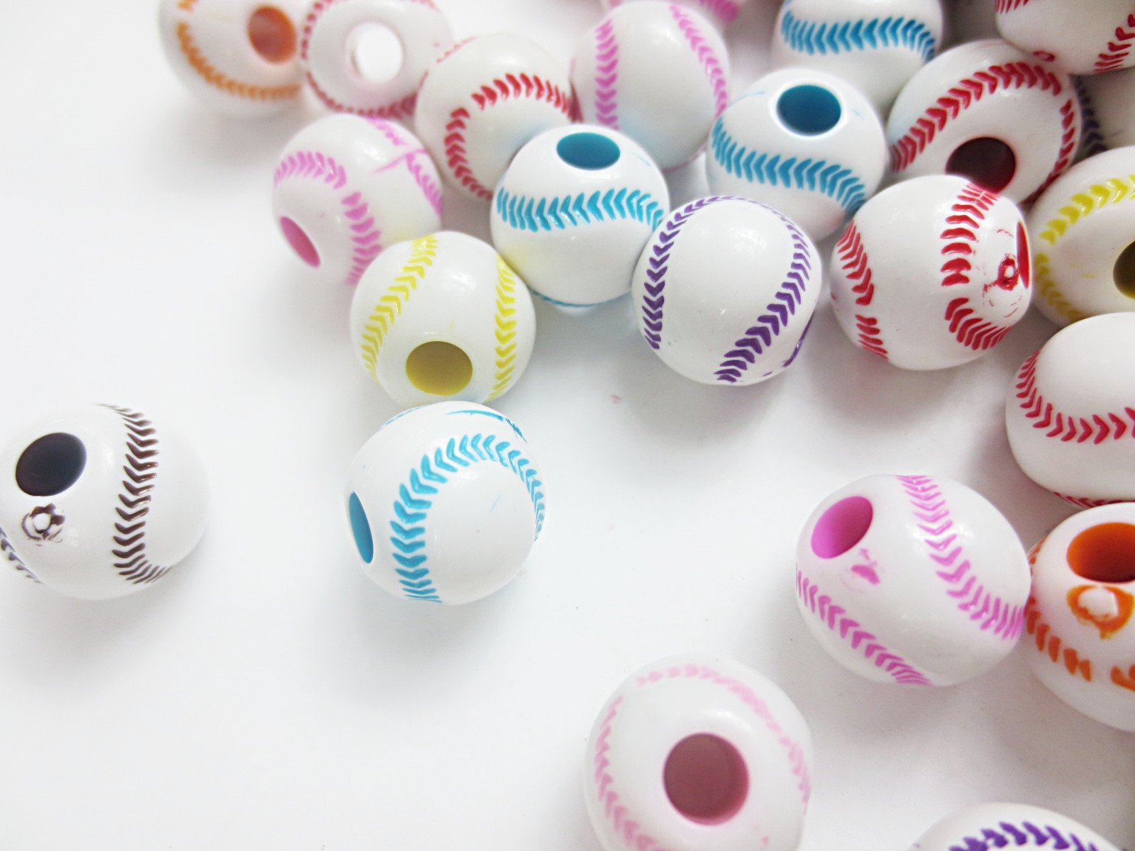 Amazon | 100個 ソフトボールビーズ 12mm 野球ボール カラフル