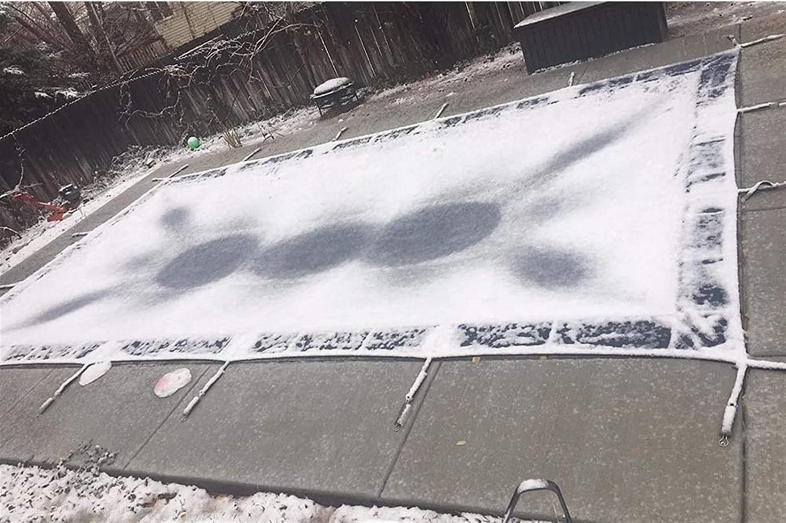 Pokrowiec ochronny na basen do basenów wewnętrznych, składana osłona zimowa na zewnątrz, wytrzymała siatka na liście, nośność 200 kg, bezpieczna dla dzieci, dorosłych i zwierząt domowych, 500 cm x 10