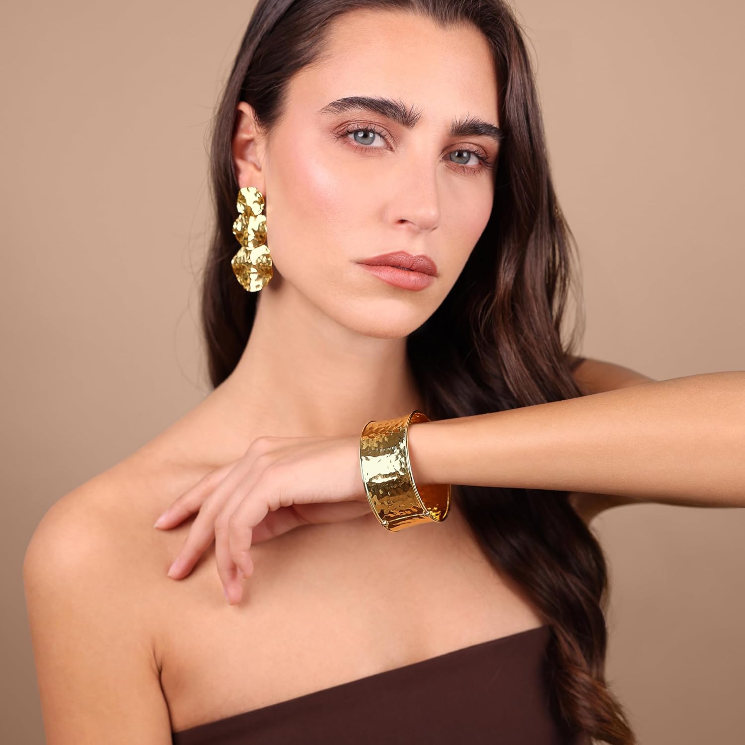 etrusca GIOIELLI 18k Gold Plated Band Bracelet for Women – Hammered Band Bracelet – Women's Jewelry Made in Italy – Elegant Gift for Birthdays, Anniversaries, Women's Day, Mother's Day