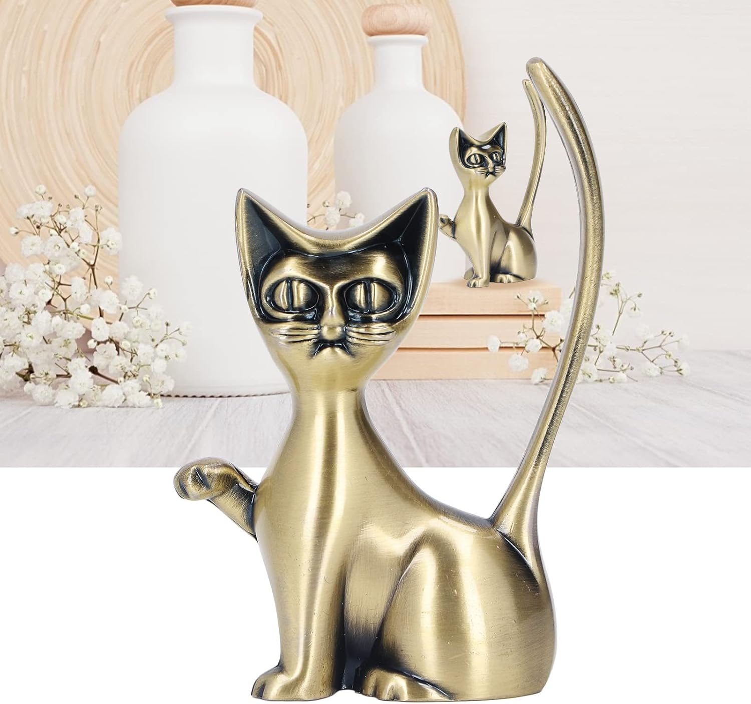 Hapivida 2Pcs Cat Ring Holder, Wedding Ring Stand Cats Figurine Room Decor Cat Lover Gift Jewelry Organizers Animals Table Decor Stand