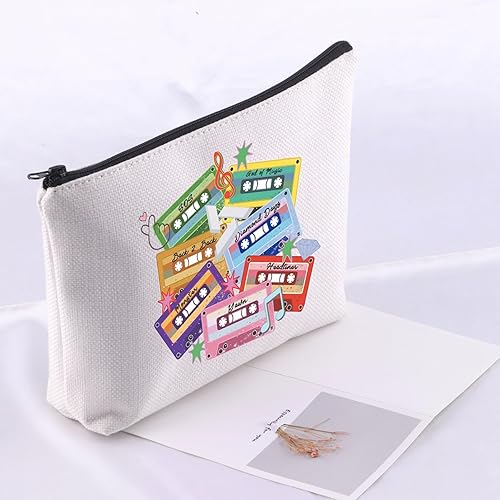 Miniatura 2 de UJIMS K-pop Merchandise Gift 17 Personajes K-Pop Bolsa de Maquillaje K-Pop Boy Band Regalos de Álbum de Música Inspirado Regalos de Cantante Fans