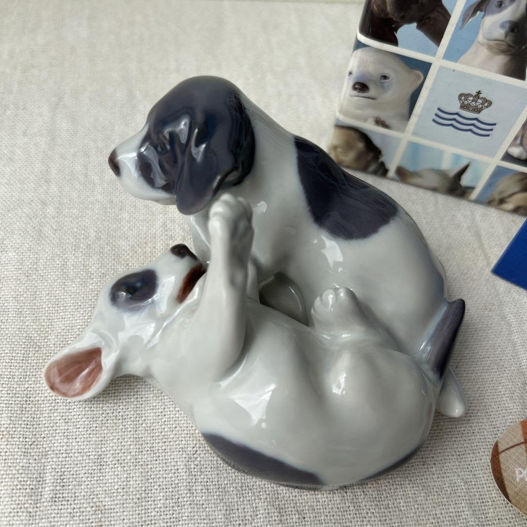 Amazon.co.jp: ロイヤルコペンハーゲン イヤーフィギュリン2000