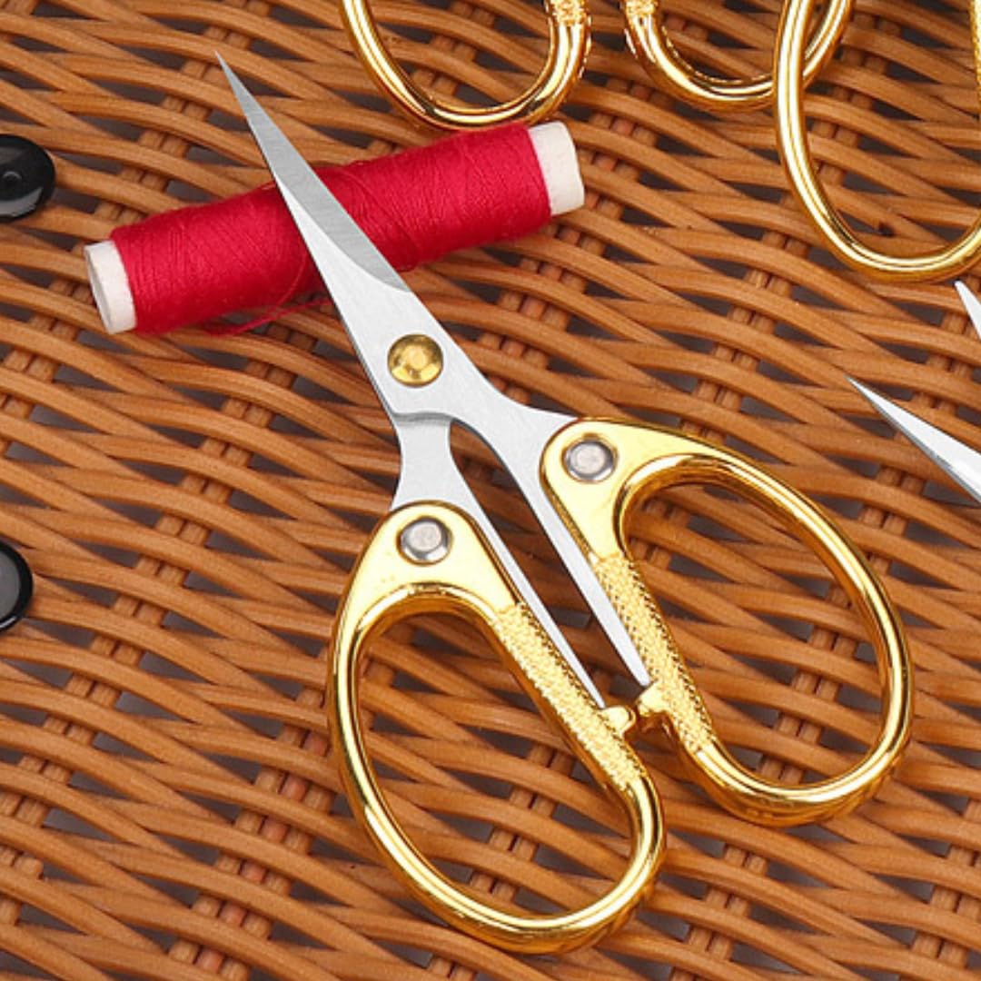 Tijeras de bordado de acero inoxidable de 4.5 pulgadas con punta curvada para coser, tijeras pequeñas afiladas para manualidades, manualidades, herramientas de costura y uso diario, color dorado